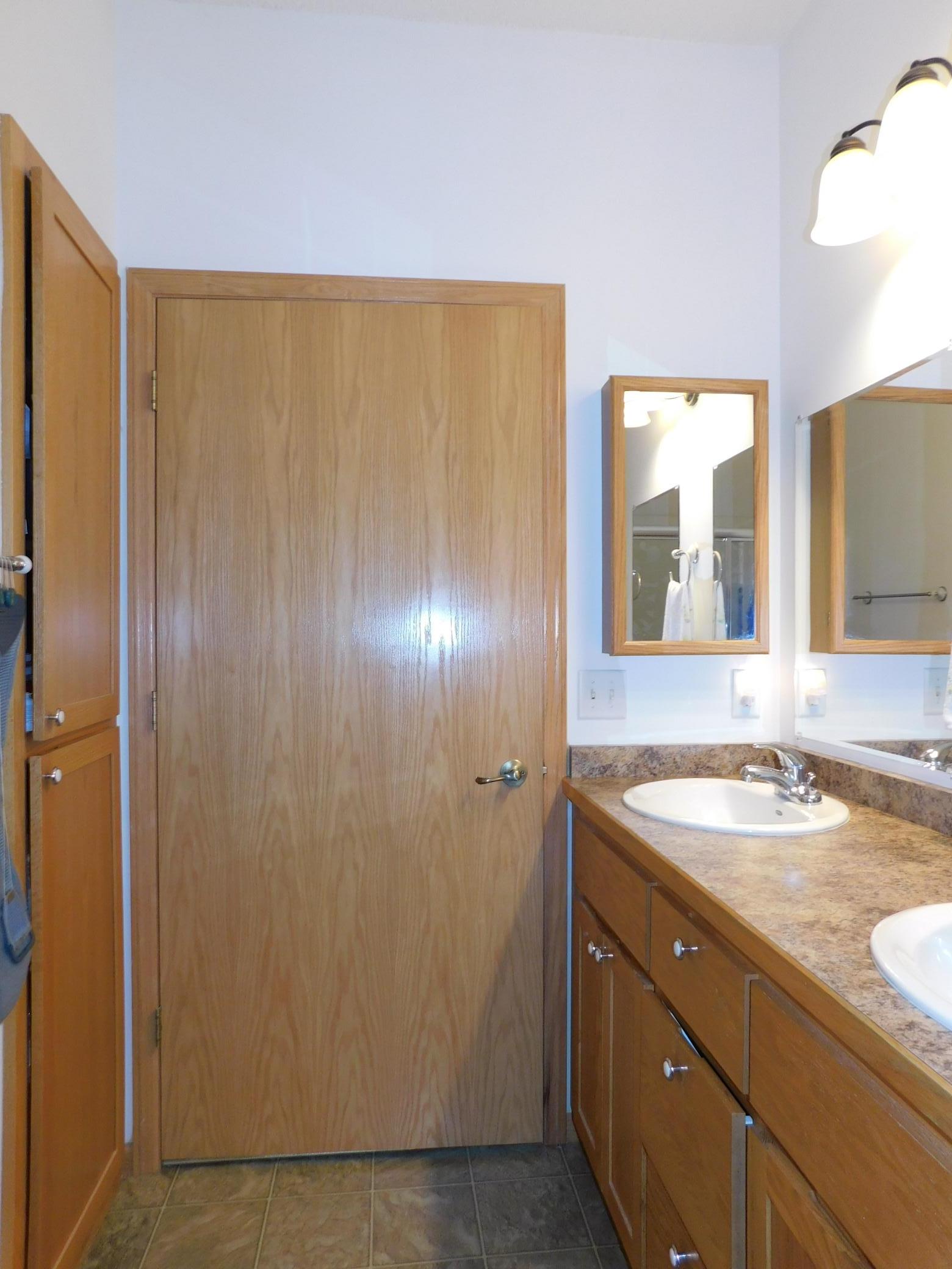 2006 townhouse for sale at 617 4th Street NW, Unit 1 in Aitkin, MN — 2 bed, 2 bath (photo 13 of 46)