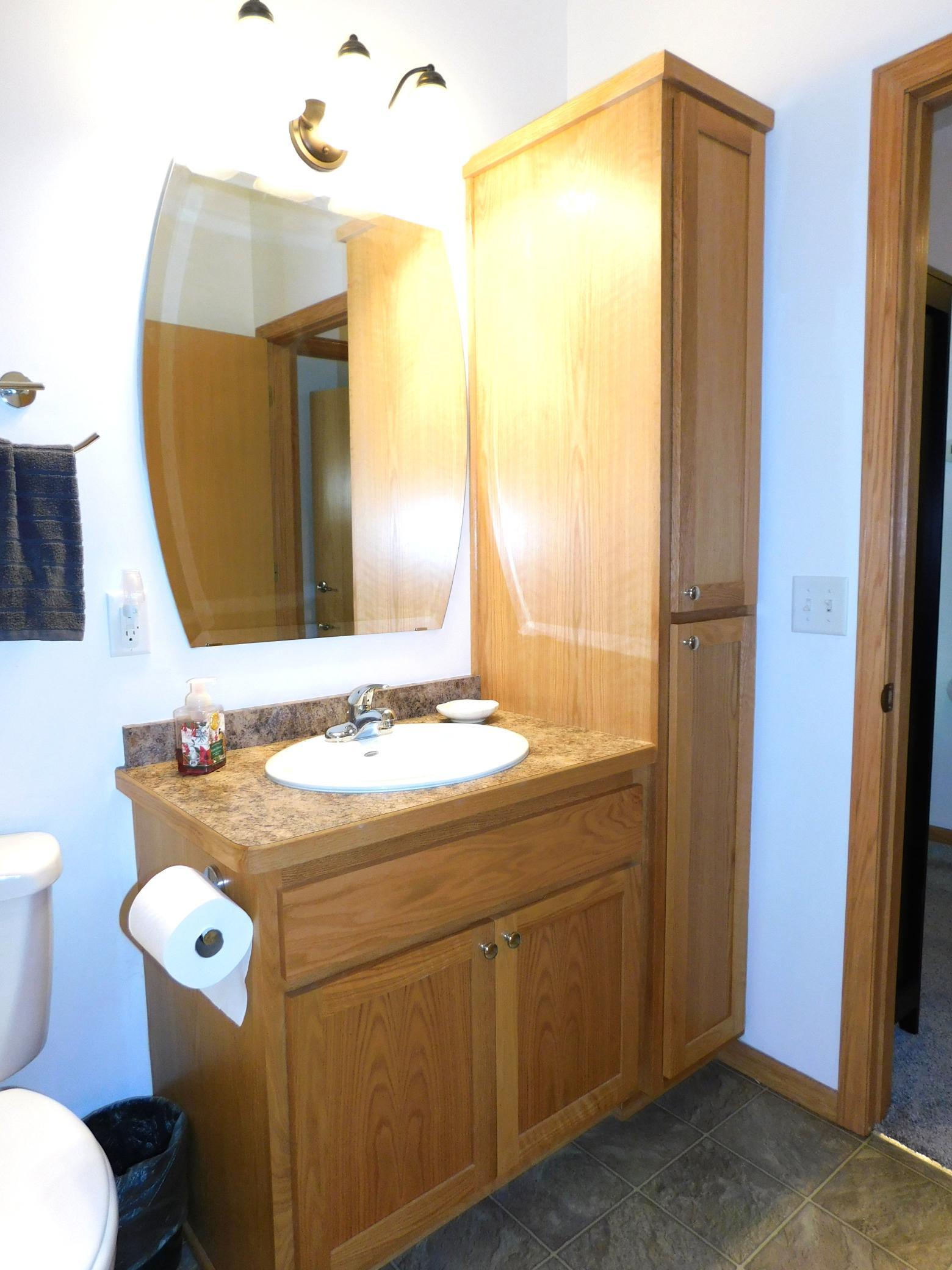 2006 townhouse for sale at 617 4th Street NW, Unit 1 in Aitkin, MN — 2 bed, 2 bath (photo 17 of 46)