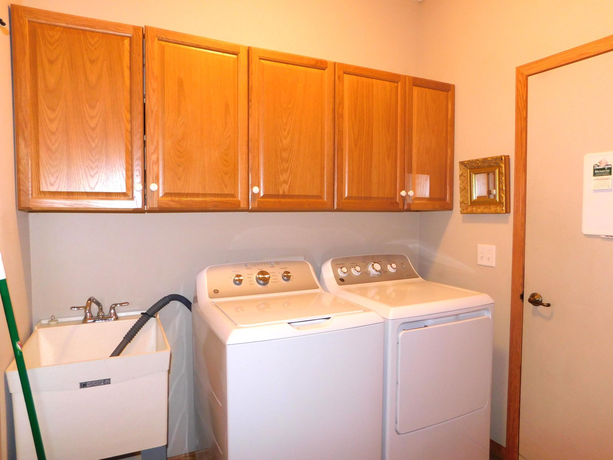 2006 townhouse for sale at 617 4th Street NW, Unit 1 in Aitkin, MN — 2 bed, 2 bath (photo 24 of 46)