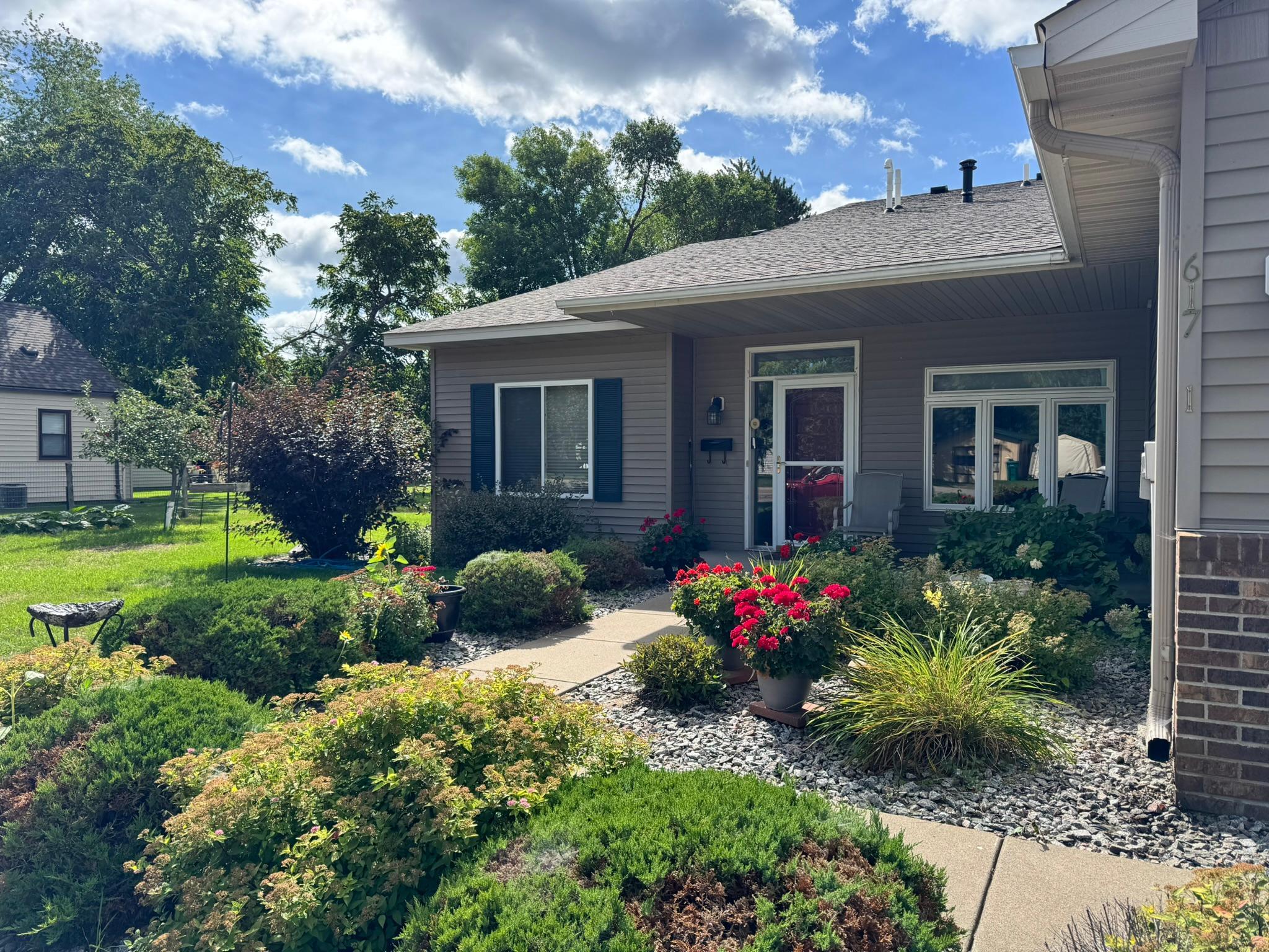 2006 townhouse for sale at 617 4th Street NW, Unit 1 in Aitkin, MN — 2 bed, 2 bath (photo 38 of 46)