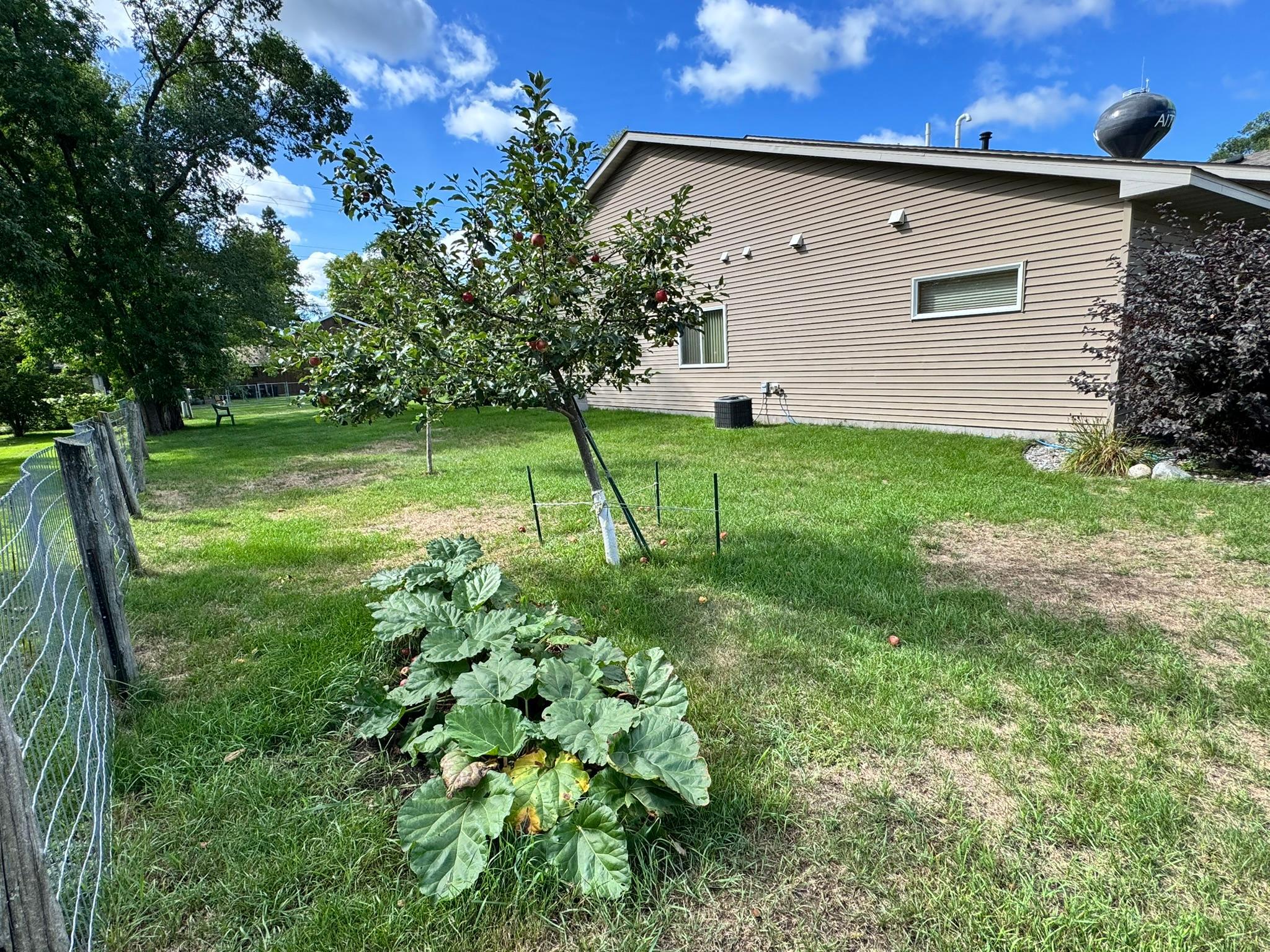 2006 townhouse for sale at 617 4th Street NW, Unit 1 in Aitkin, MN — 2 bed, 2 bath (photo 39 of 46)