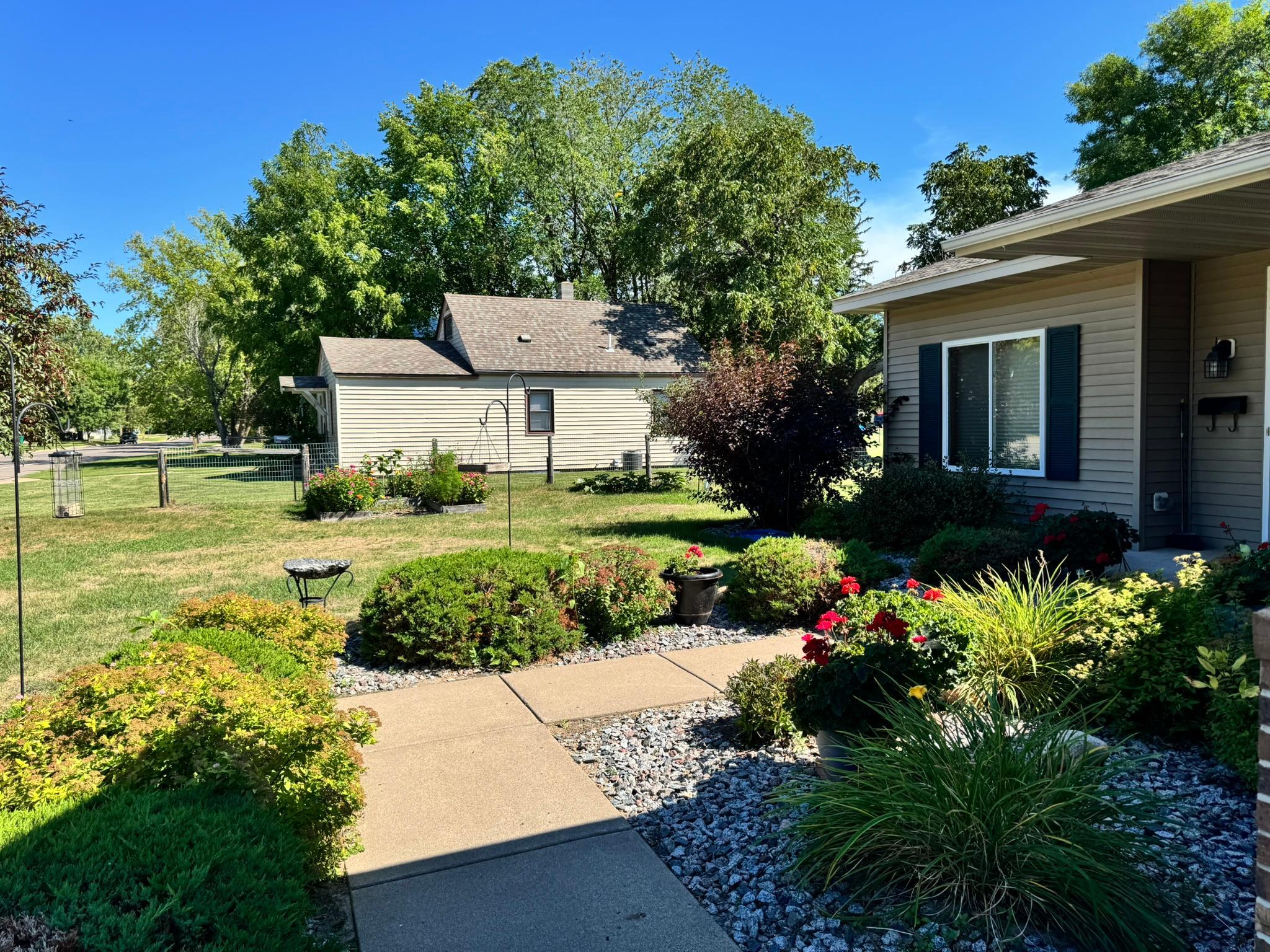 2006 townhouse for sale at 617 4th Street NW, Unit 1 in Aitkin, MN — 2 bed, 2 bath (photo 40 of 46)