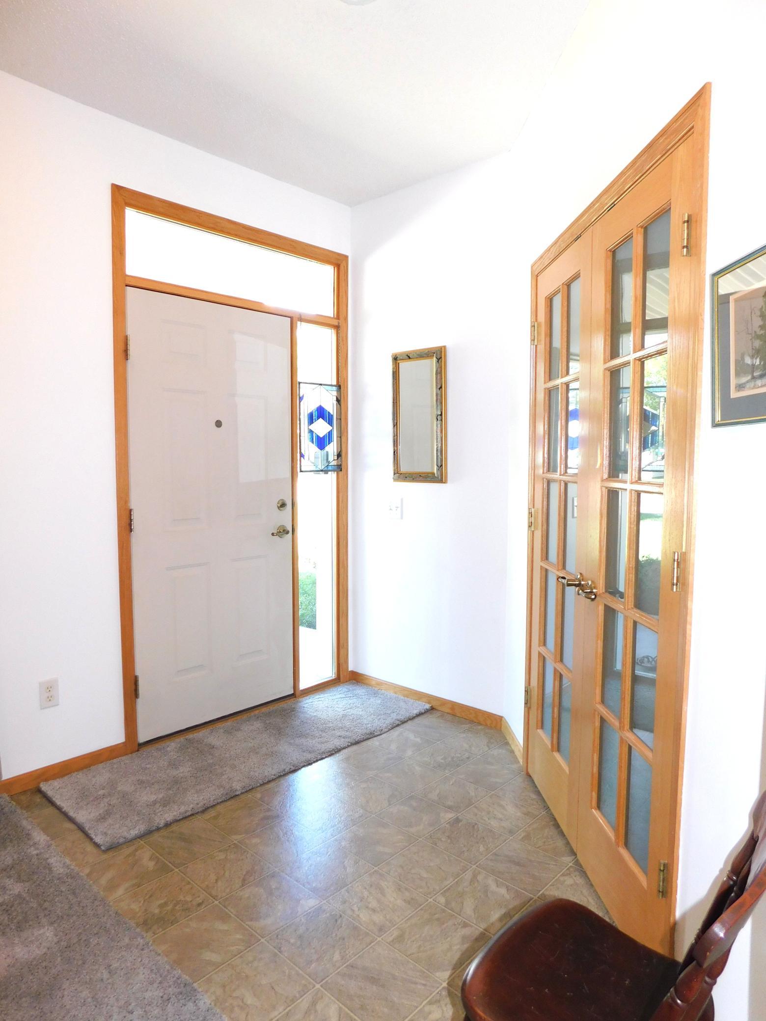2006 townhouse for sale at 617 4th Street NW, Unit 1 in Aitkin, MN — 2 bed, 2 bath (photo 5 of 46)