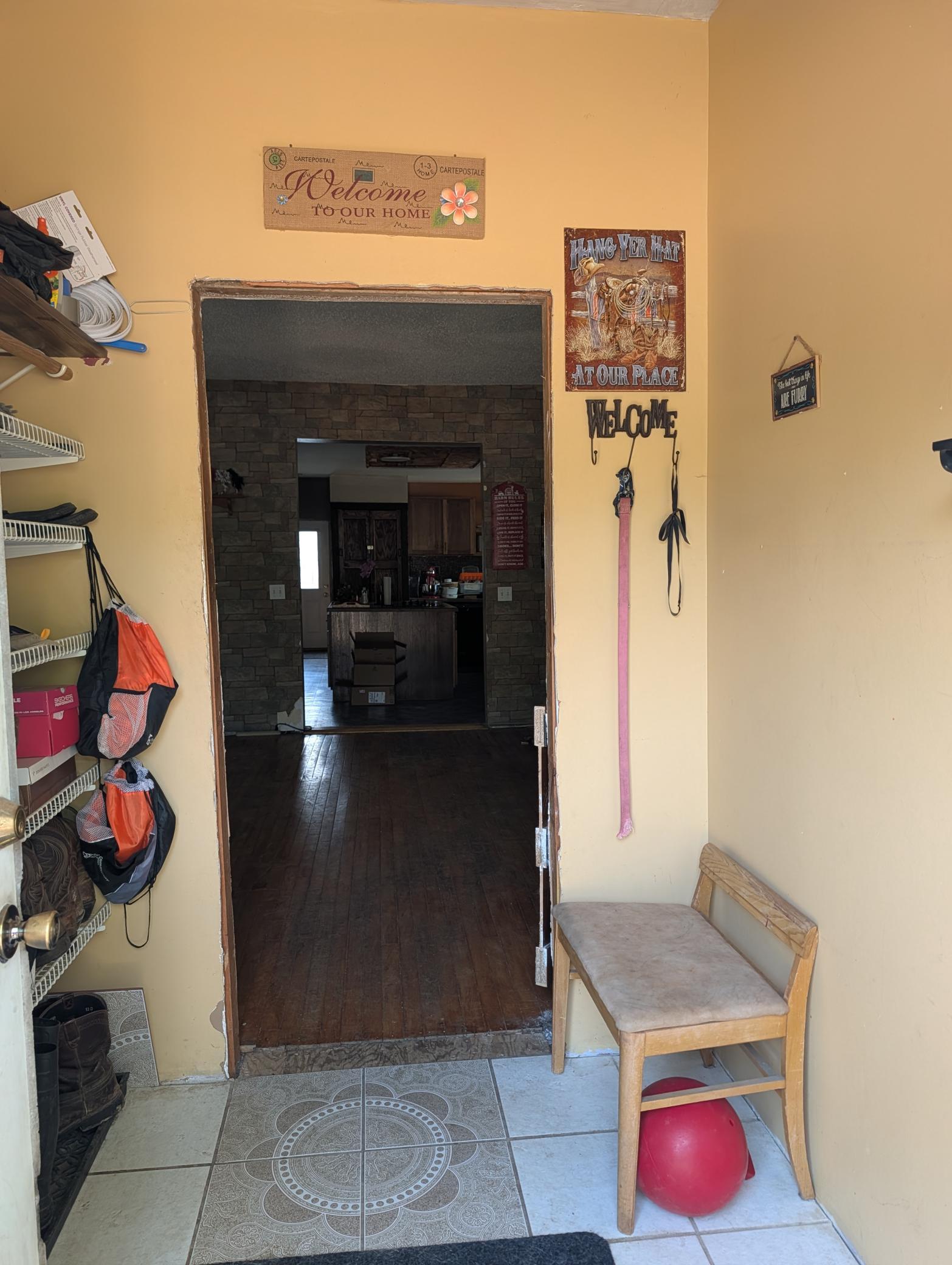 1901 single family home for sale at 780 Elm Street in Kindred, ND — 1 bed, 2 bath (photo 17 of 31)