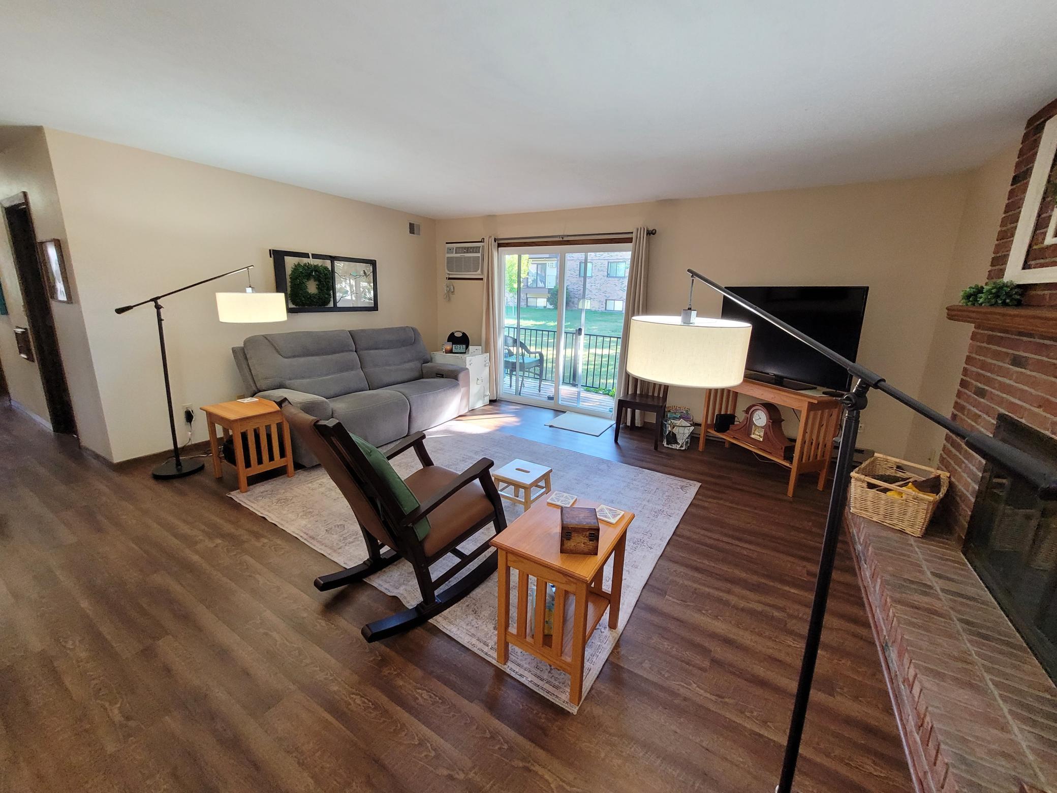 1976 condo for sale at 1439 25th Avenue S, Unit 101 in Fargo, ND — 2 bed, 2 bath (photo 3 of 14)
