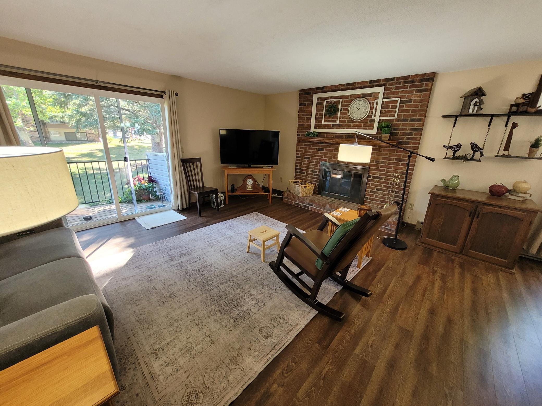 1976 condo for sale at 1439 25th Avenue S, Unit 101 in Fargo, ND — 2 bed, 2 bath (photo 4 of 14)