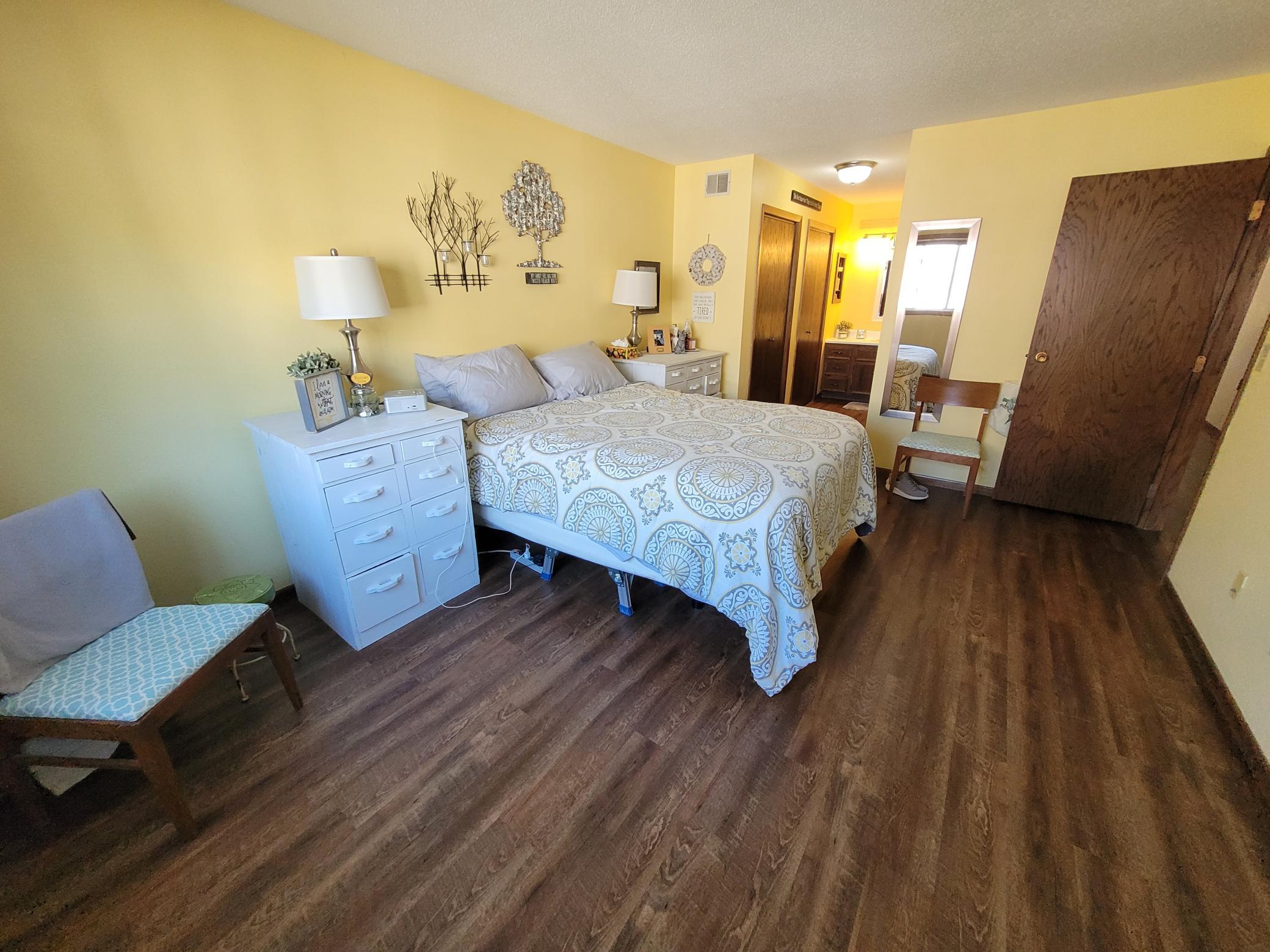 1976 condo for sale at 1439 25th Avenue S, Unit 101 in Fargo, ND — 2 bed, 2 bath (photo 9 of 14)