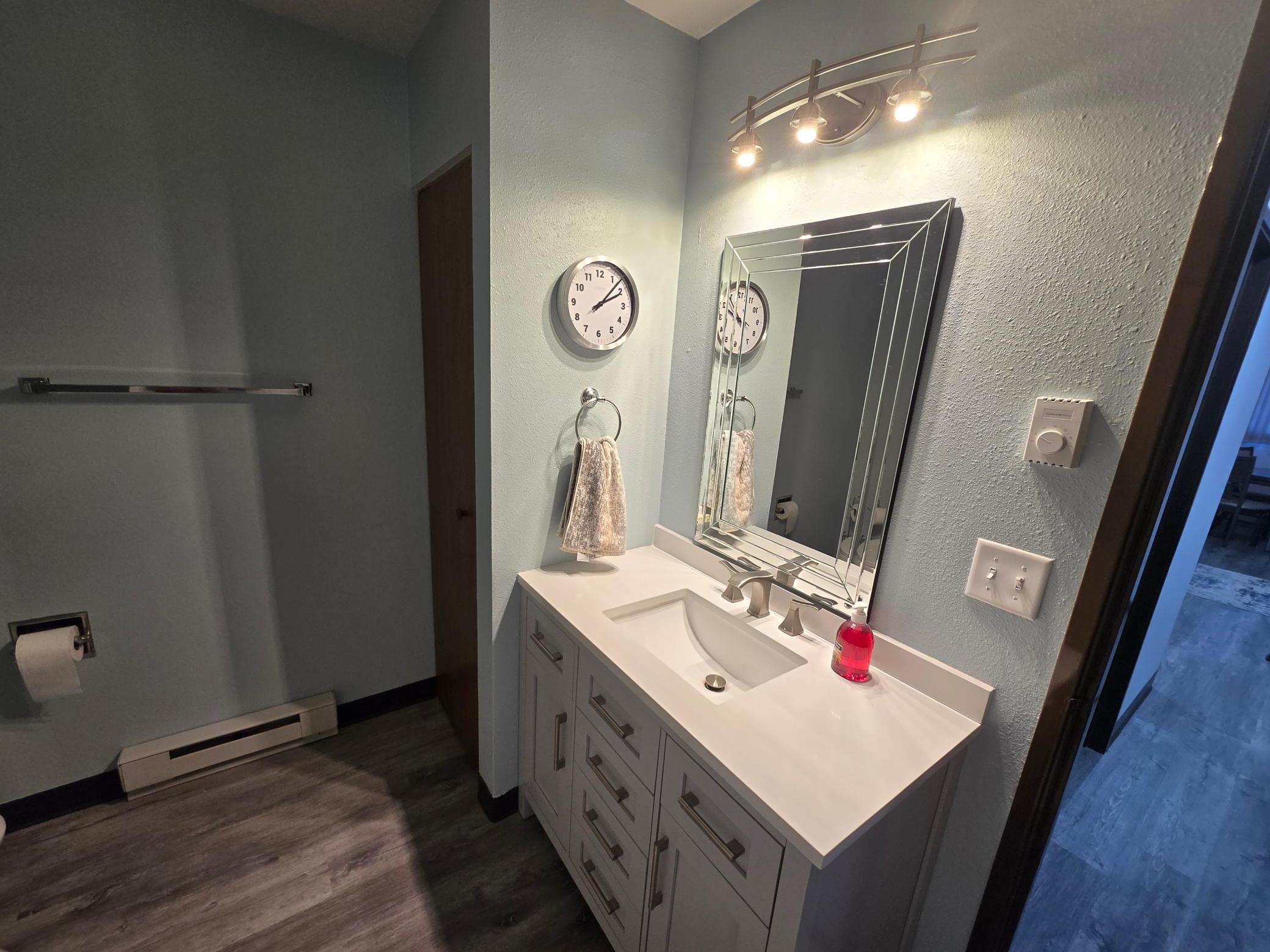 1979 condo for sale at 331 Prairiewood Circle S, Unit 102 in Fargo, ND — 2 bed, 1 bath (photo 13 of 17)
