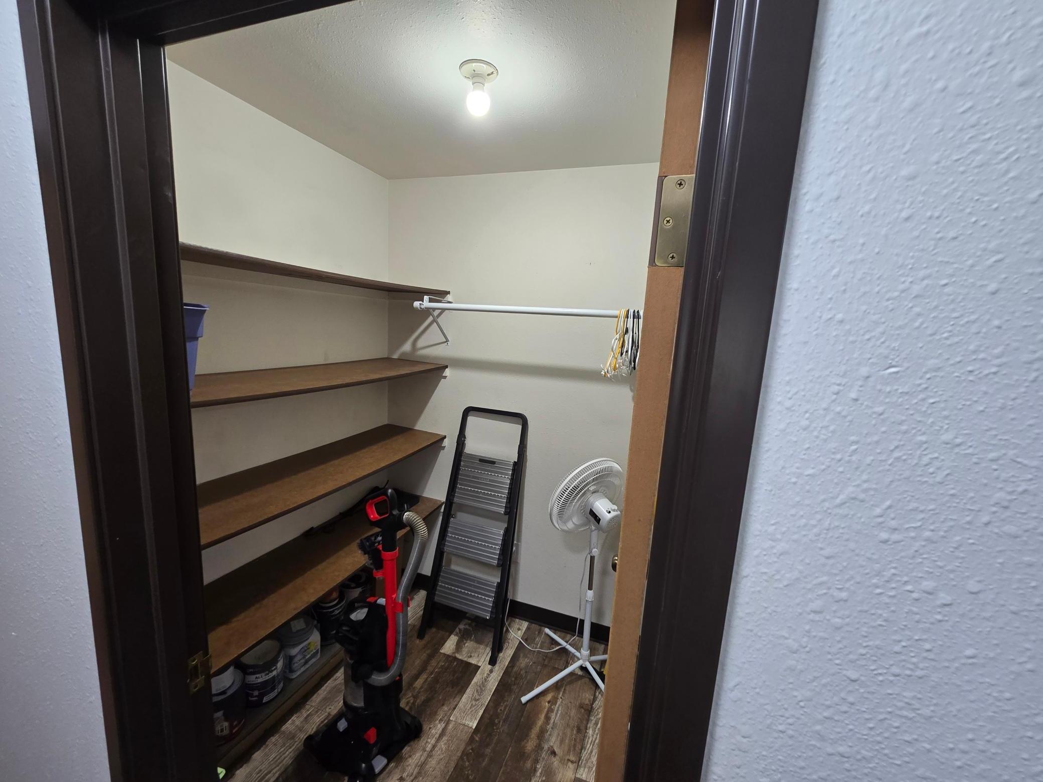 1979 condo for sale at 331 Prairiewood Circle S, Unit 102 in Fargo, ND — 2 bed, 1 bath (photo 15 of 17)
