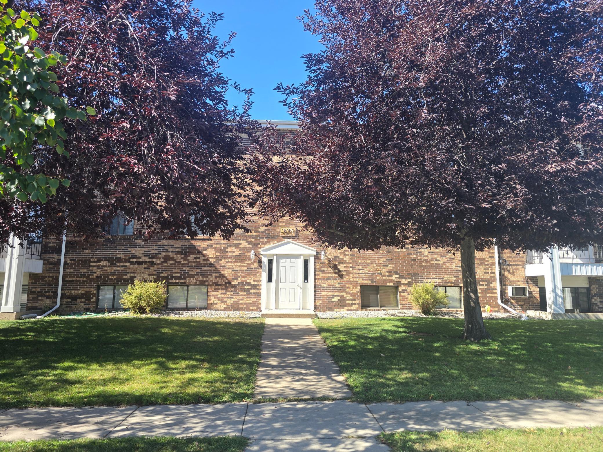 1979 condo for sale at 331 Prairiewood Circle S, Unit 102 in Fargo, ND — 2 bed, 1 bath