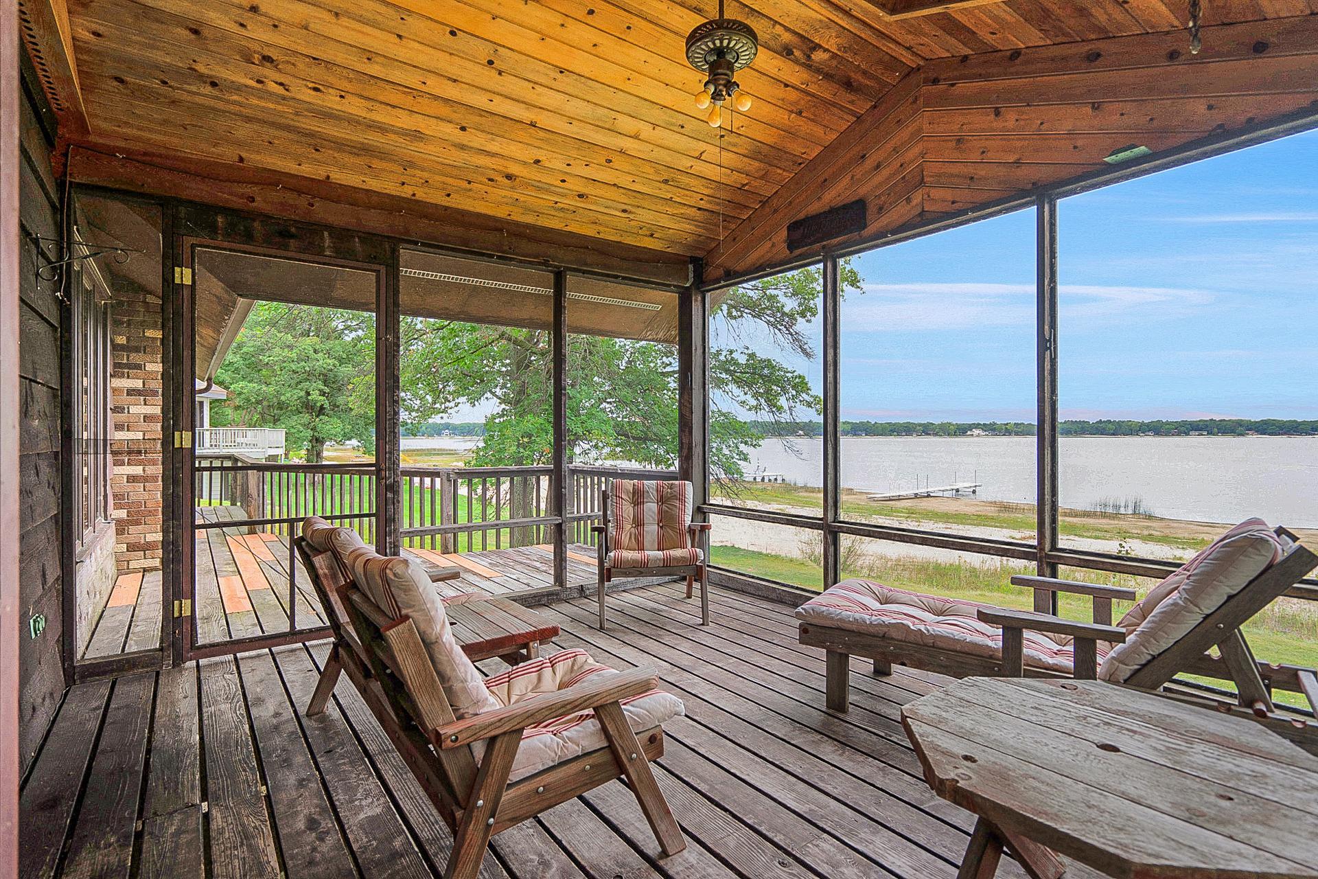 1976 single family home for sale at 13567 Maplewood Drive in Baxter, MN — 3 bed, 3 bath (photo 2 of 81)