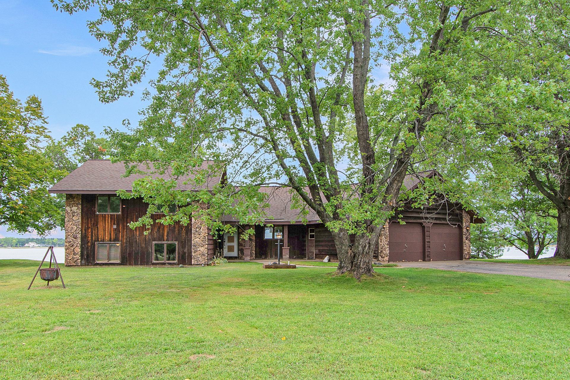 1976 single family home for sale at 13567 Maplewood Drive in Baxter, MN — 3 bed, 3 bath (photo 64 of 81)