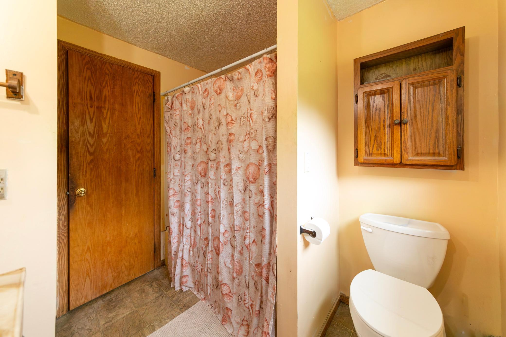 1975 single family home for sale at 5 Swen Avenue SW in Remer, MN — 3 bed, 1 bath (photo 17 of 44)