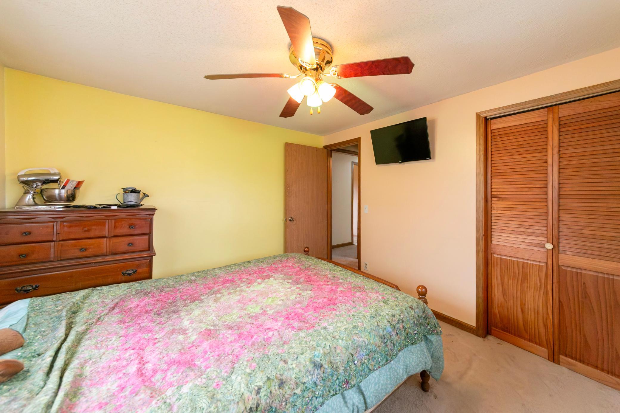 1975 single family home for sale at 5 Swen Avenue SW in Remer, MN — 3 bed, 1 bath (photo 21 of 44)