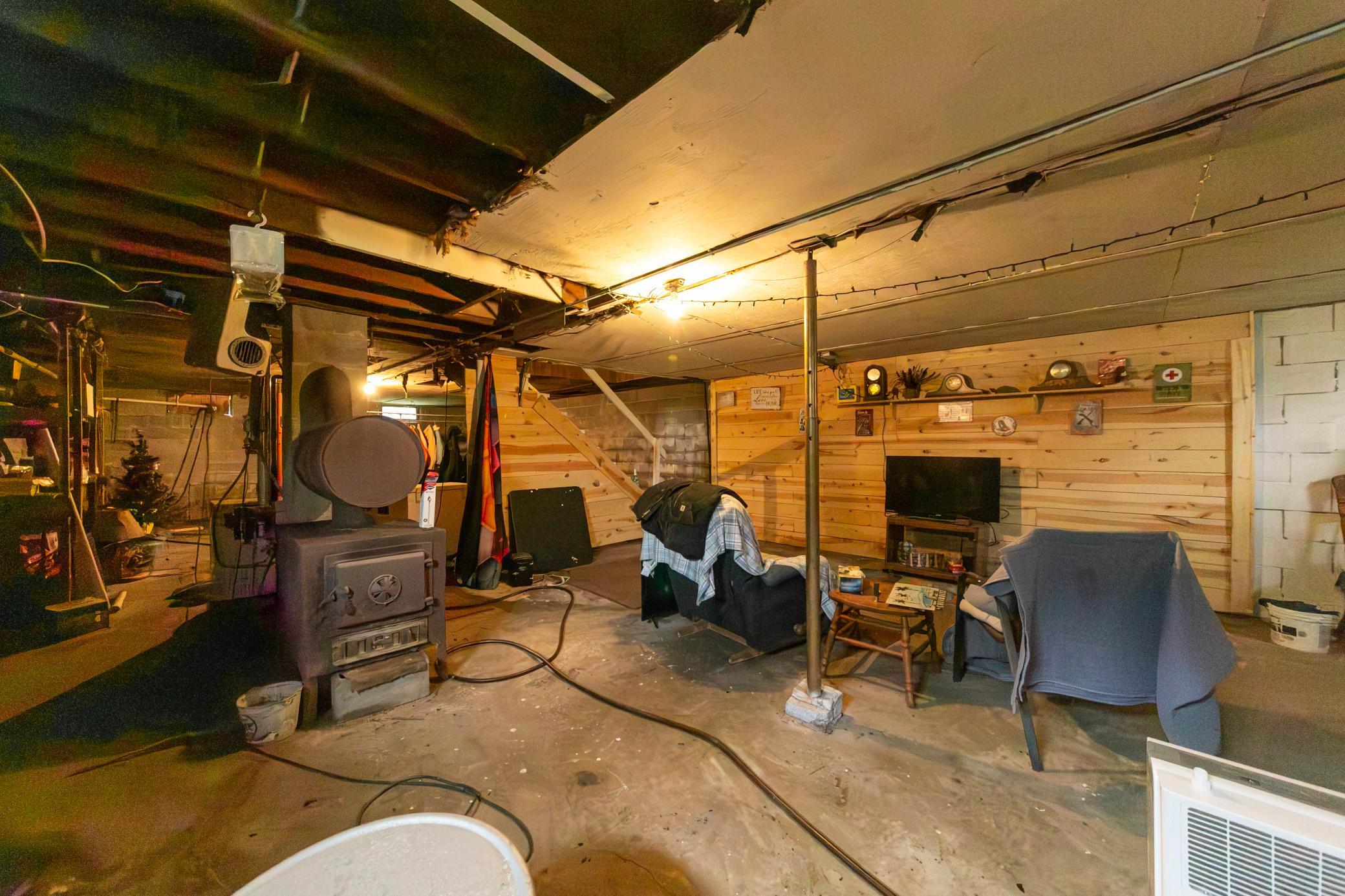 1975 single family home for sale at 5 Swen Avenue SW in Remer, MN — 3 bed, 1 bath (photo 28 of 44)