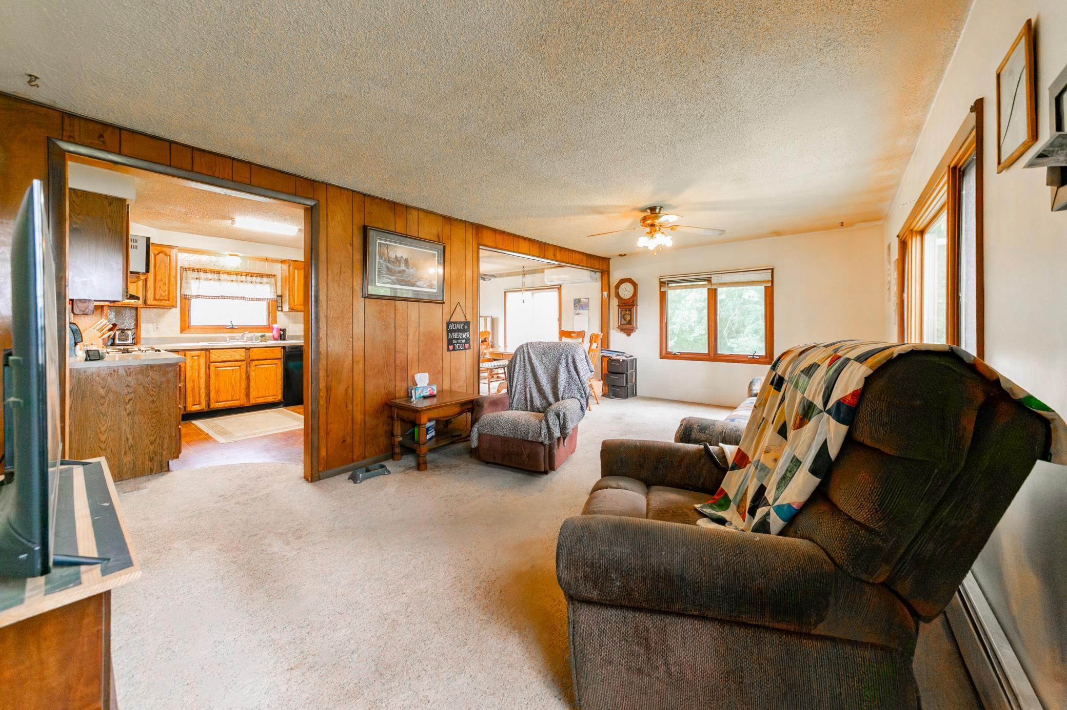 1975 single family home for sale at 5 Swen Avenue SW in Remer, MN — 3 bed, 1 bath (photo 4 of 44)