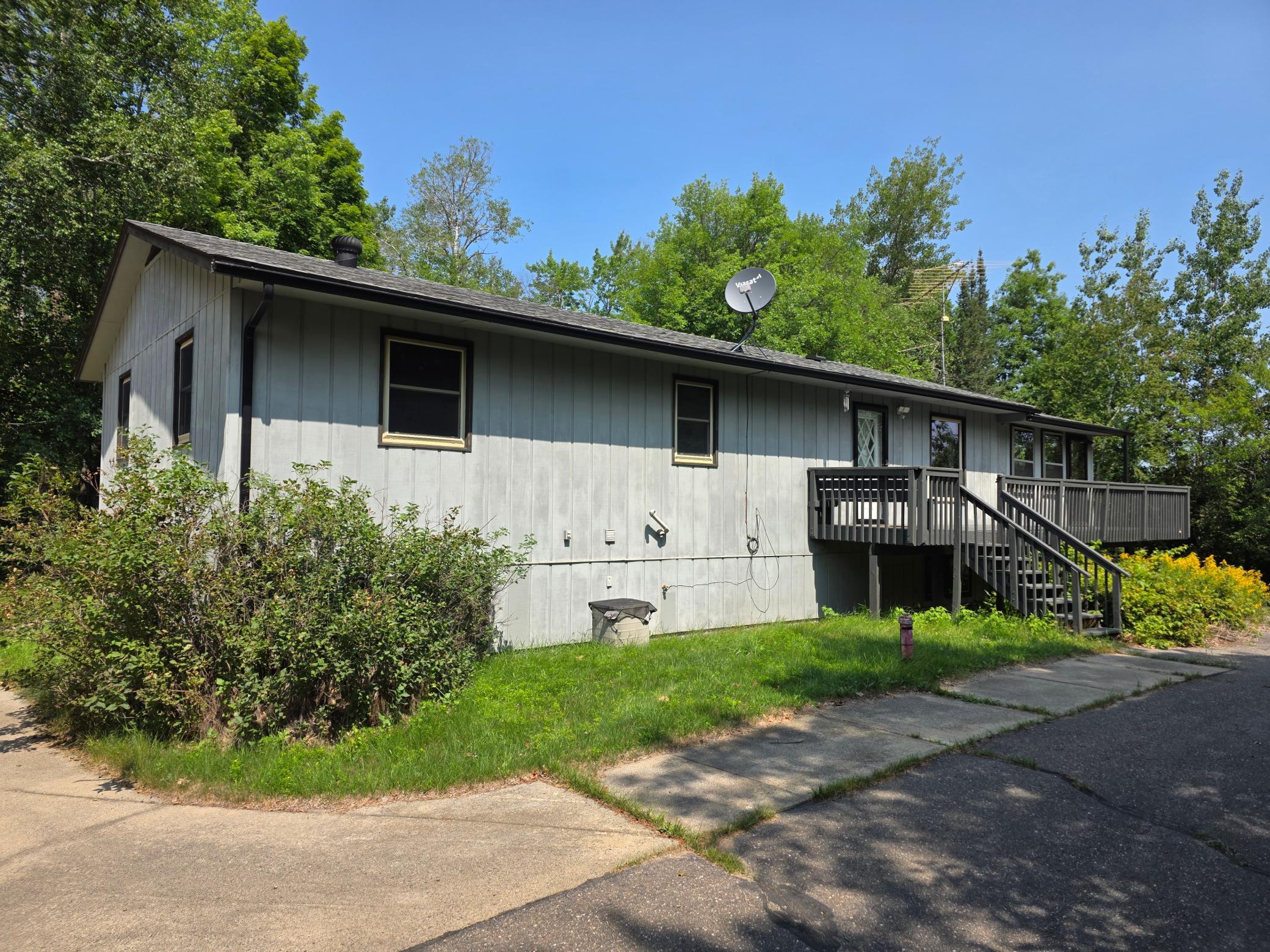 1976 single family home for sale at 14328 Hart Lake Road in Goodland, MN — 5 bed, 2 bath (photo 2 of 31)