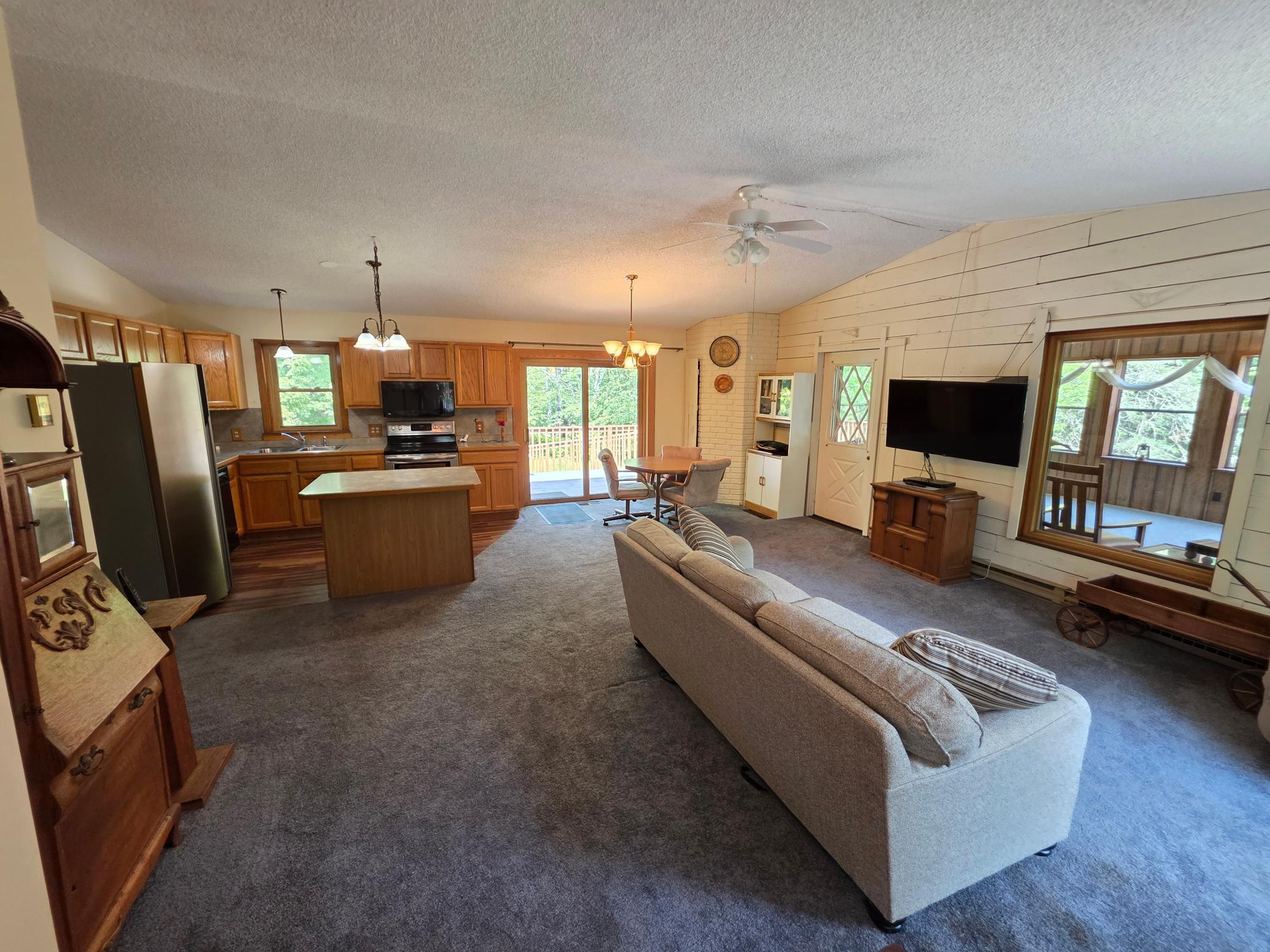 1976 single family home for sale at 14328 Hart Lake Road in Goodland, MN — 5 bed, 2 bath (photo 11 of 31)