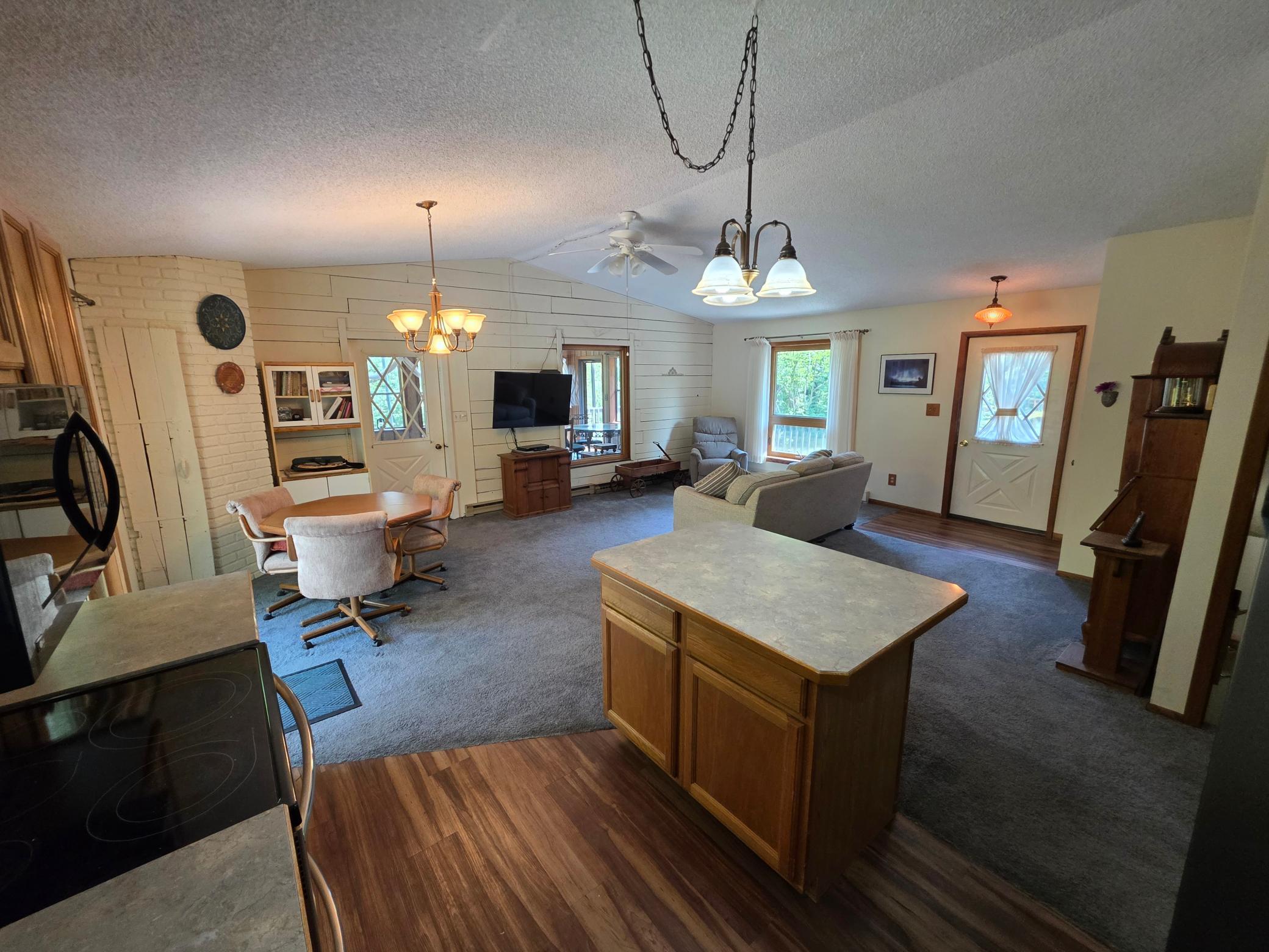 1976 single family home for sale at 14328 Hart Lake Road in Goodland, MN — 5 bed, 2 bath (photo 14 of 31)