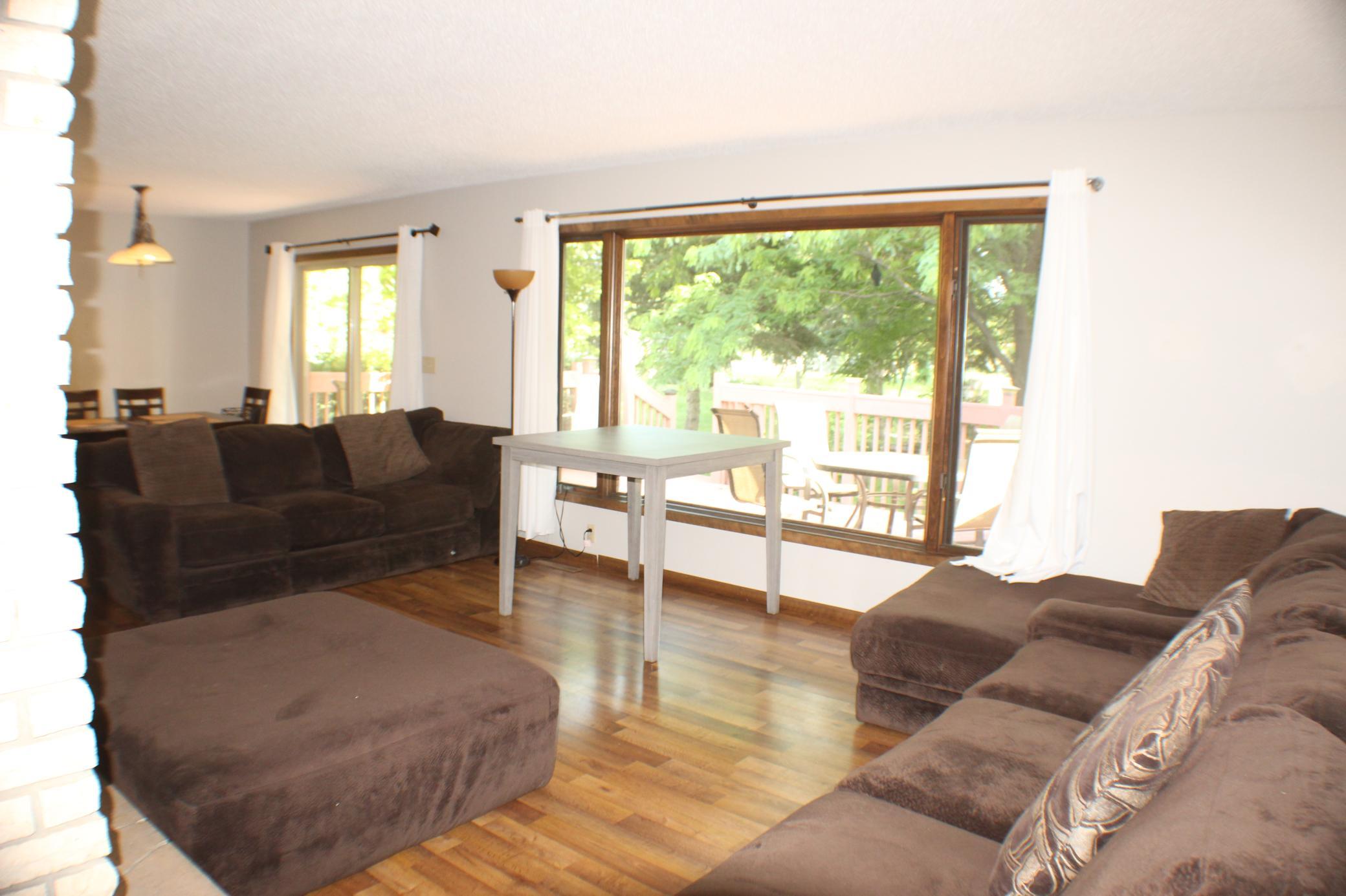 1971 single family home for sale at 421 Dale Avenue in Moorhead, MN — 5 bed, 3 bath (photo 11 of 53)