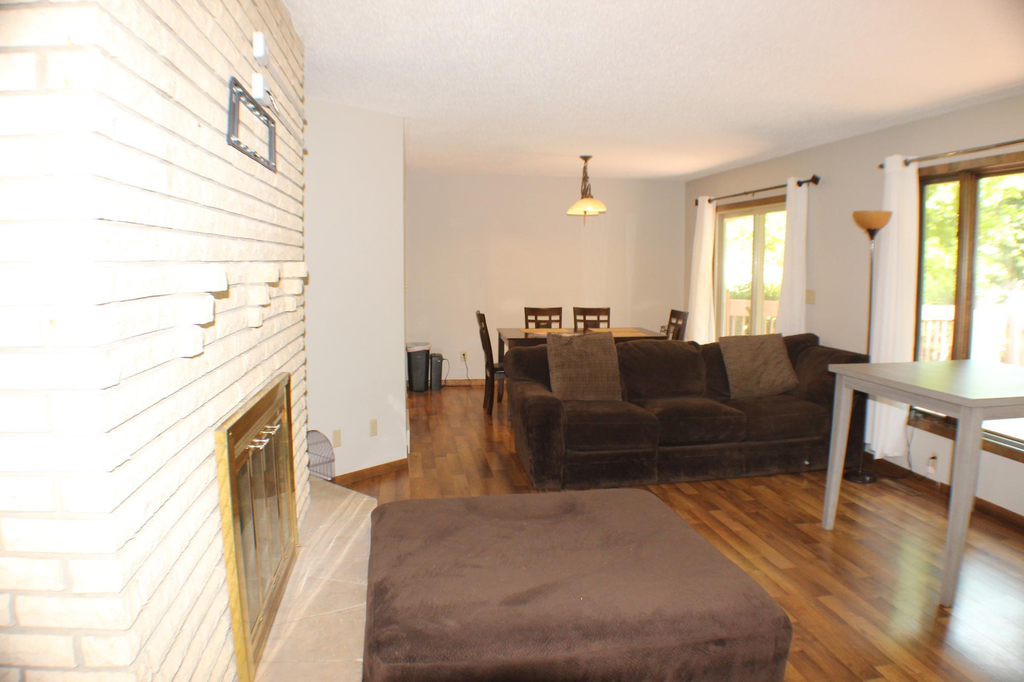 1971 single family home for sale at 421 Dale Avenue in Moorhead, MN — 5 bed, 3 bath (photo 12 of 53)