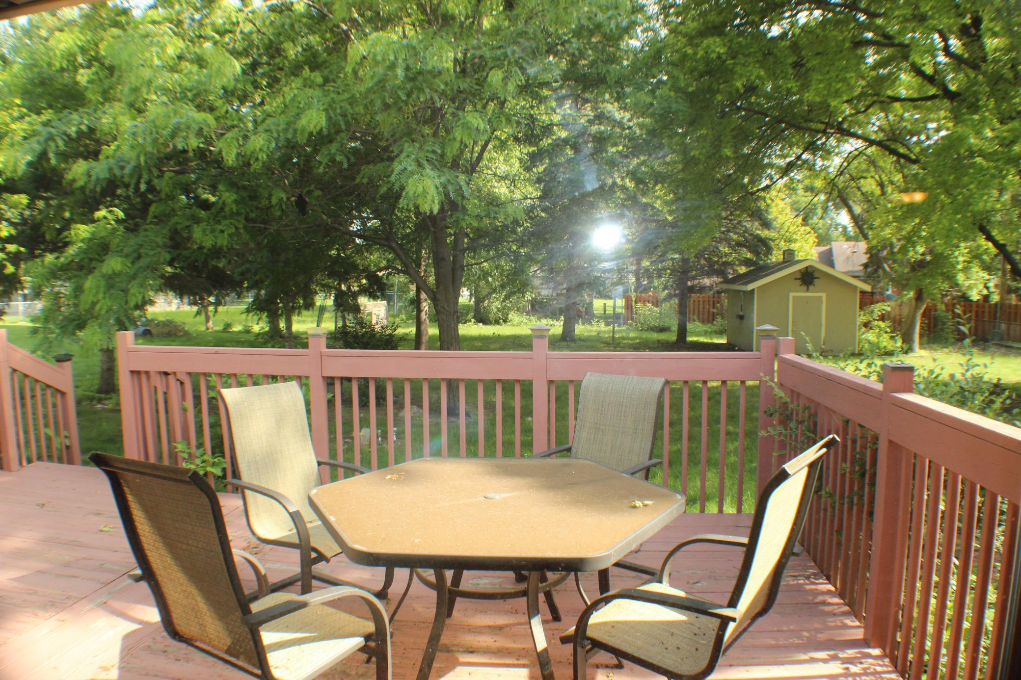 1971 single family home for sale at 421 Dale Avenue in Moorhead, MN — 5 bed, 3 bath (photo 39 of 53)