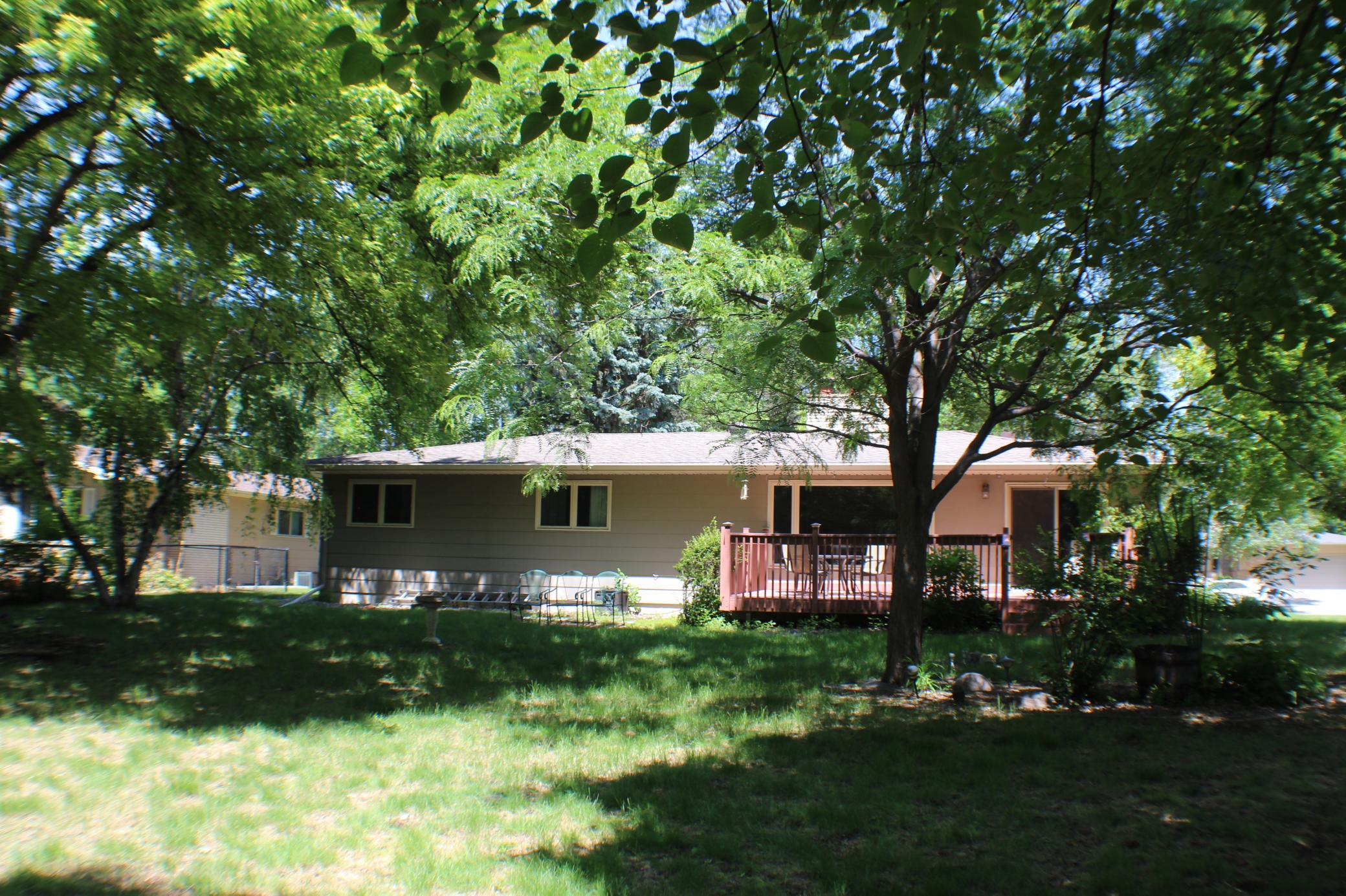 1971 single family home for sale at 421 Dale Avenue in Moorhead, MN — 5 bed, 3 bath (photo 49 of 53)