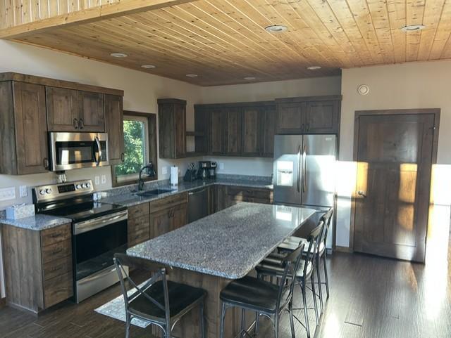 2000 single family home for sale at 17763 Schurman Lane in Lake Park, MN — 4 bed, 3 bath (photo 5 of 15)