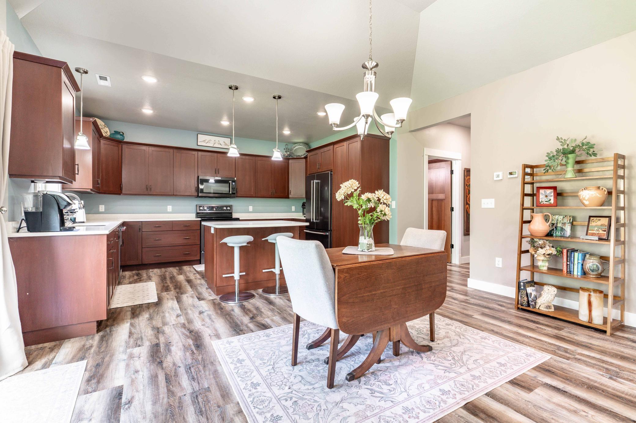 2021 townhouse for sale at 740 Oak Trail in Fergus Falls, MN — 2 bed, 2 bath (photo 11 of 55)