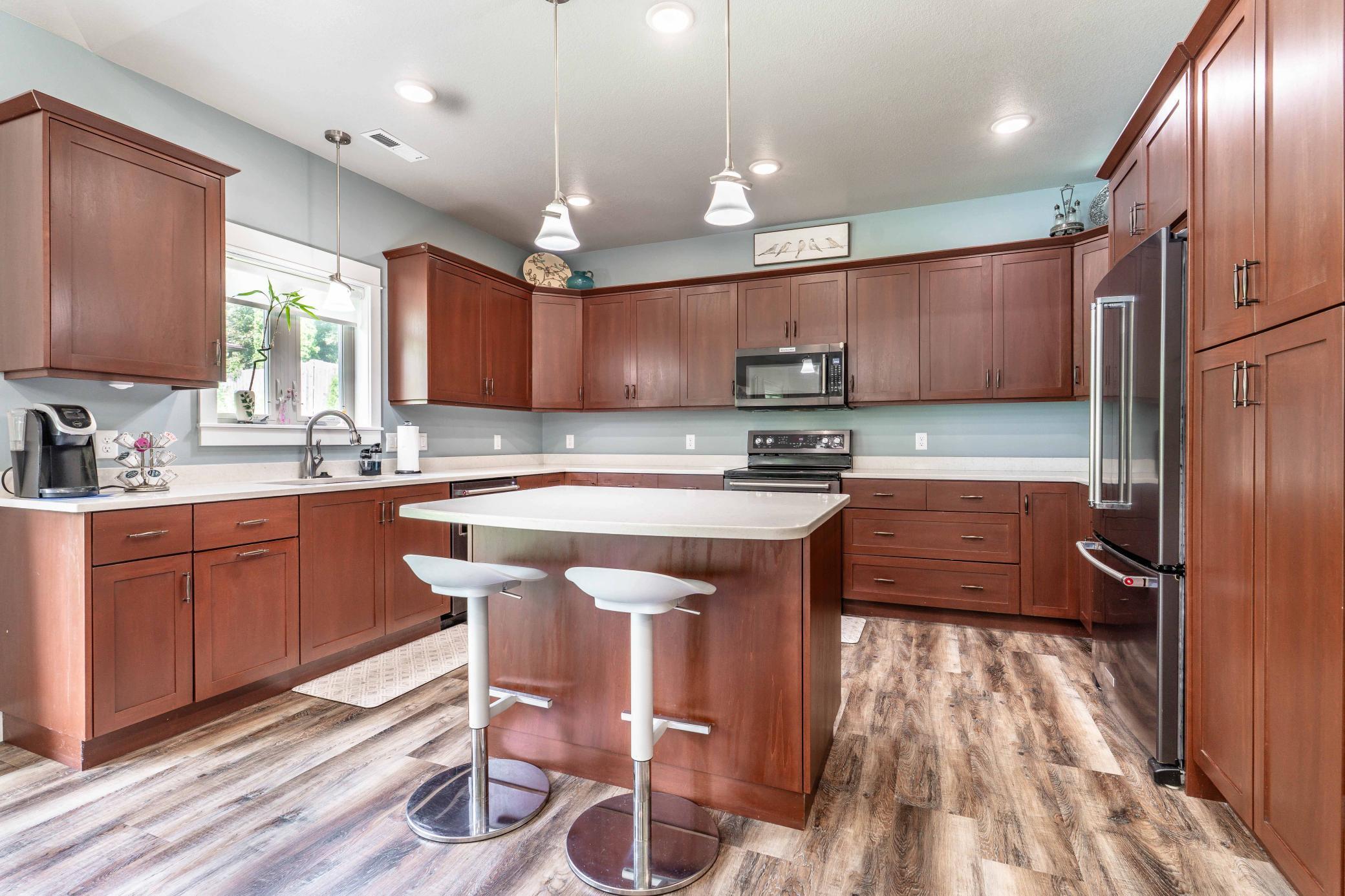 2021 townhouse for sale at 740 Oak Trail in Fergus Falls, MN — 2 bed, 2 bath (photo 15 of 55)