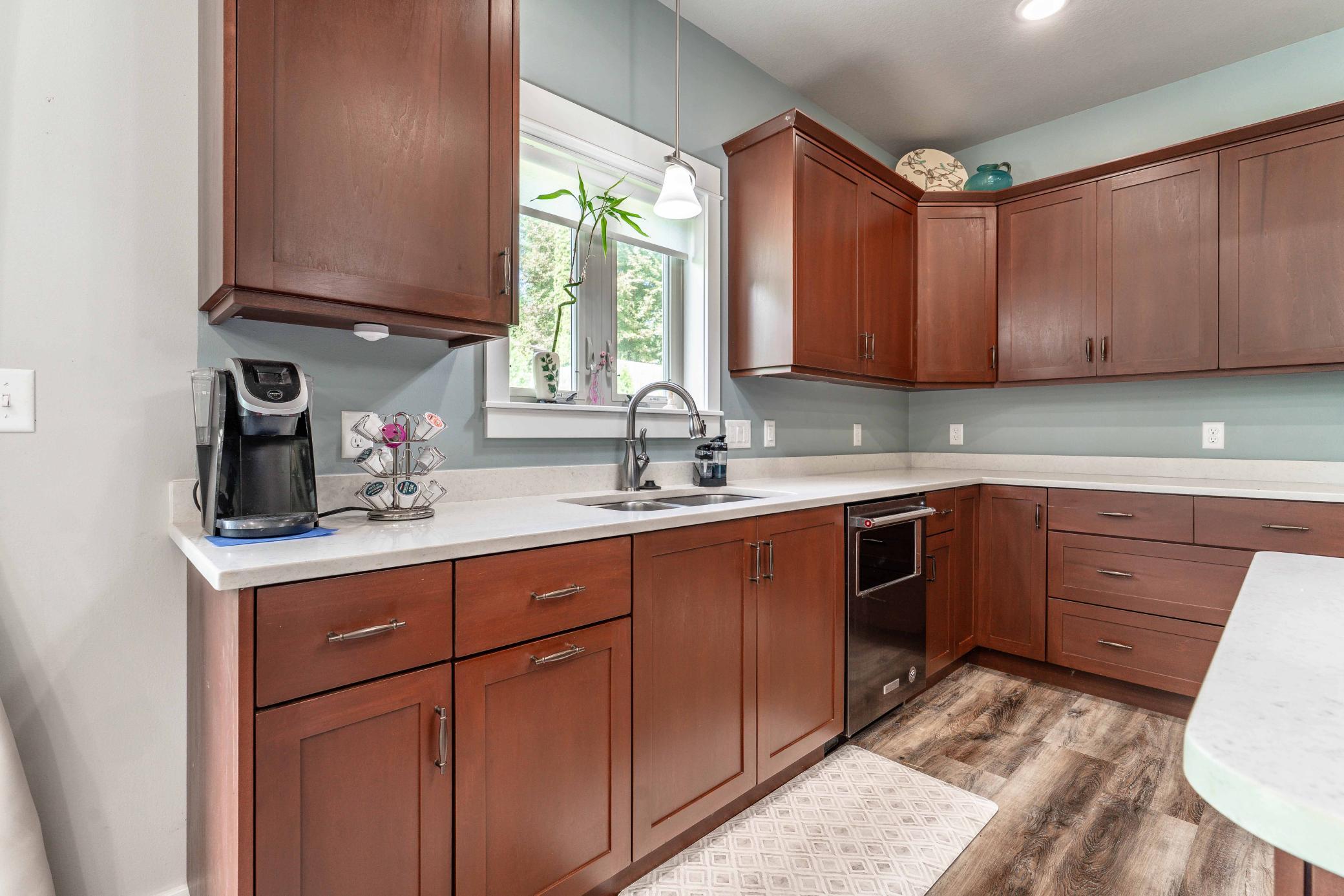 2021 townhouse for sale at 740 Oak Trail in Fergus Falls, MN — 2 bed, 2 bath (photo 17 of 55)
