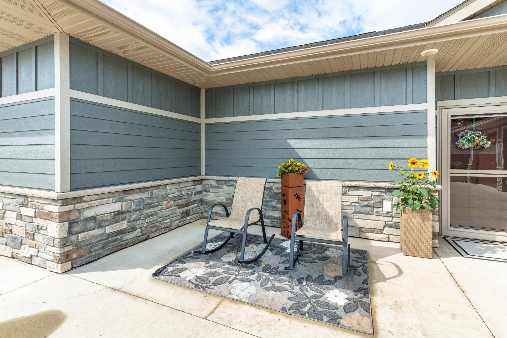 2021 townhouse for sale at 740 Oak Trail in Fergus Falls, MN — 2 bed, 2 bath (photo 3 of 55)
