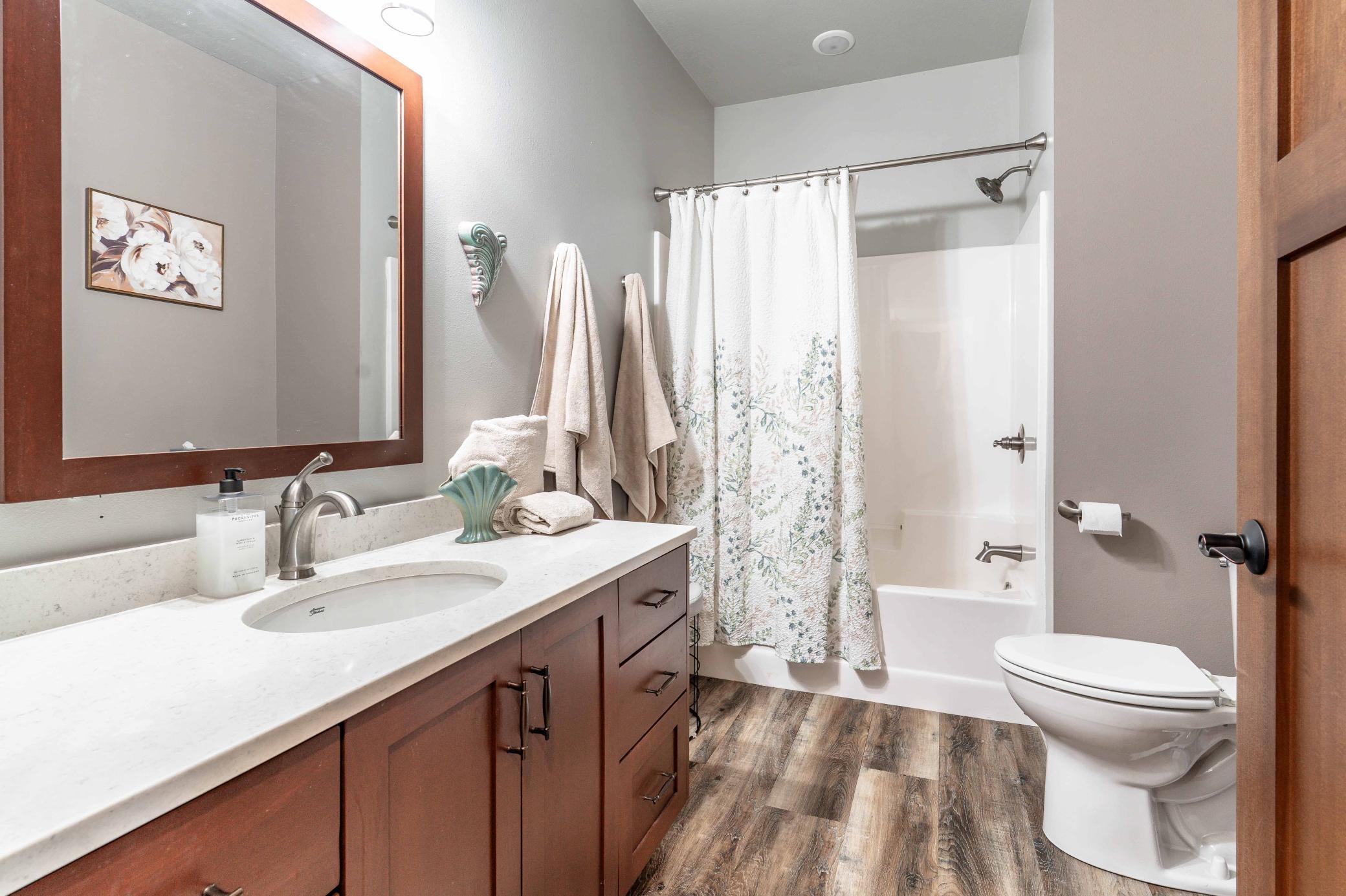 2021 townhouse for sale at 740 Oak Trail in Fergus Falls, MN — 2 bed, 2 bath (photo 31 of 55)