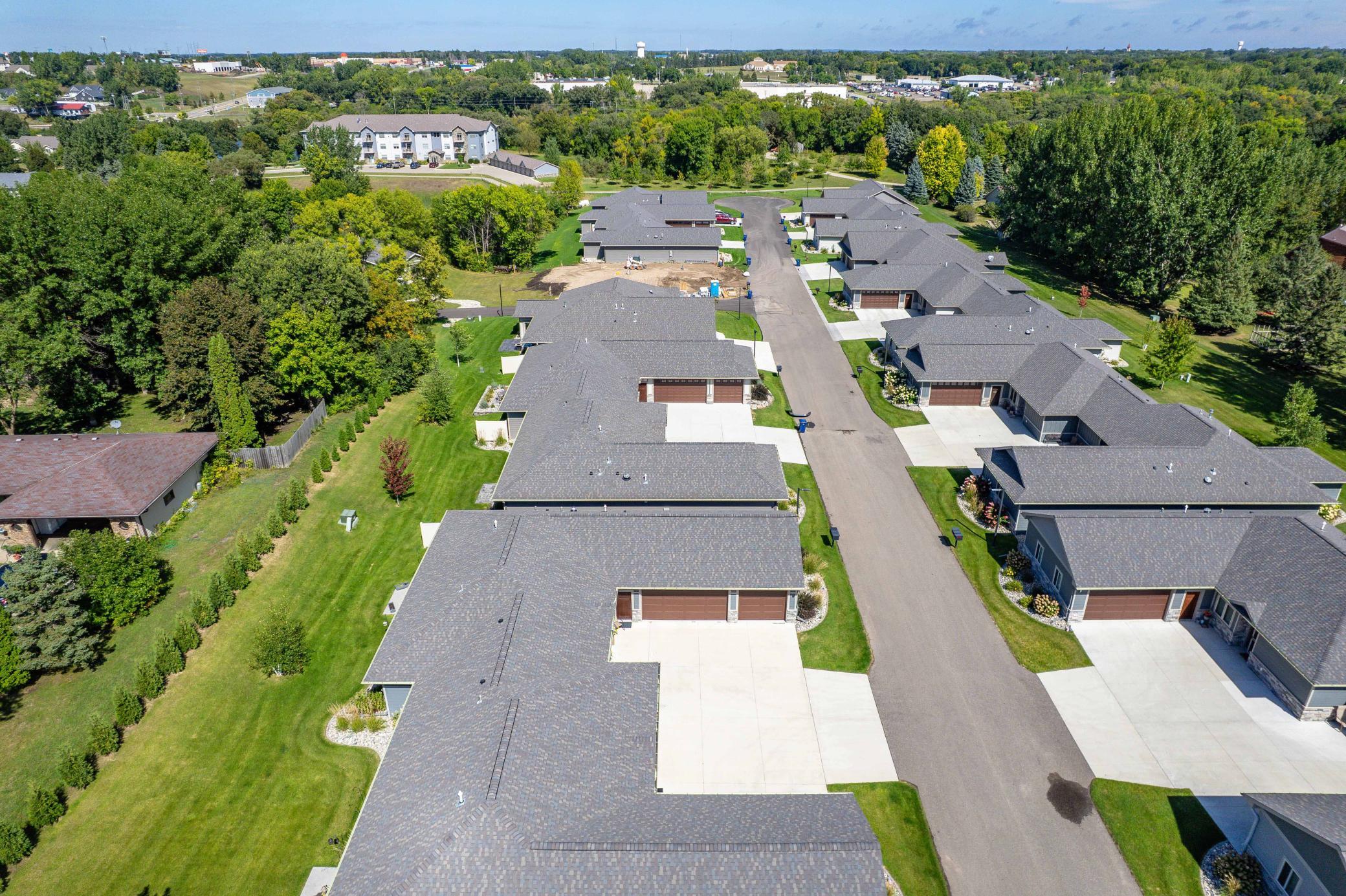 2021 townhouse for sale at 740 Oak Trail in Fergus Falls, MN — 2 bed, 2 bath (photo 53 of 55)
