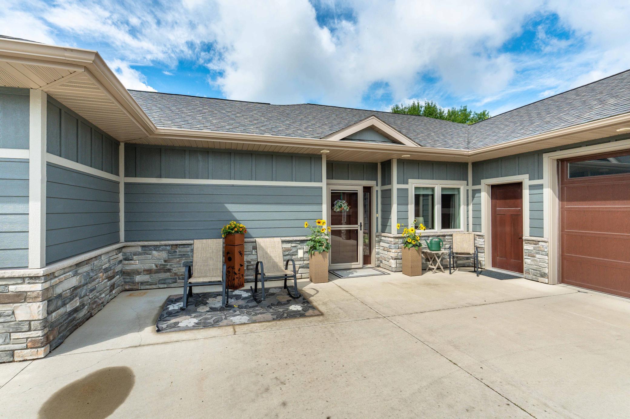 2021 townhouse for sale at 740 Oak Trail in Fergus Falls, MN — 2 bed, 2 bath (photo 54 of 55)