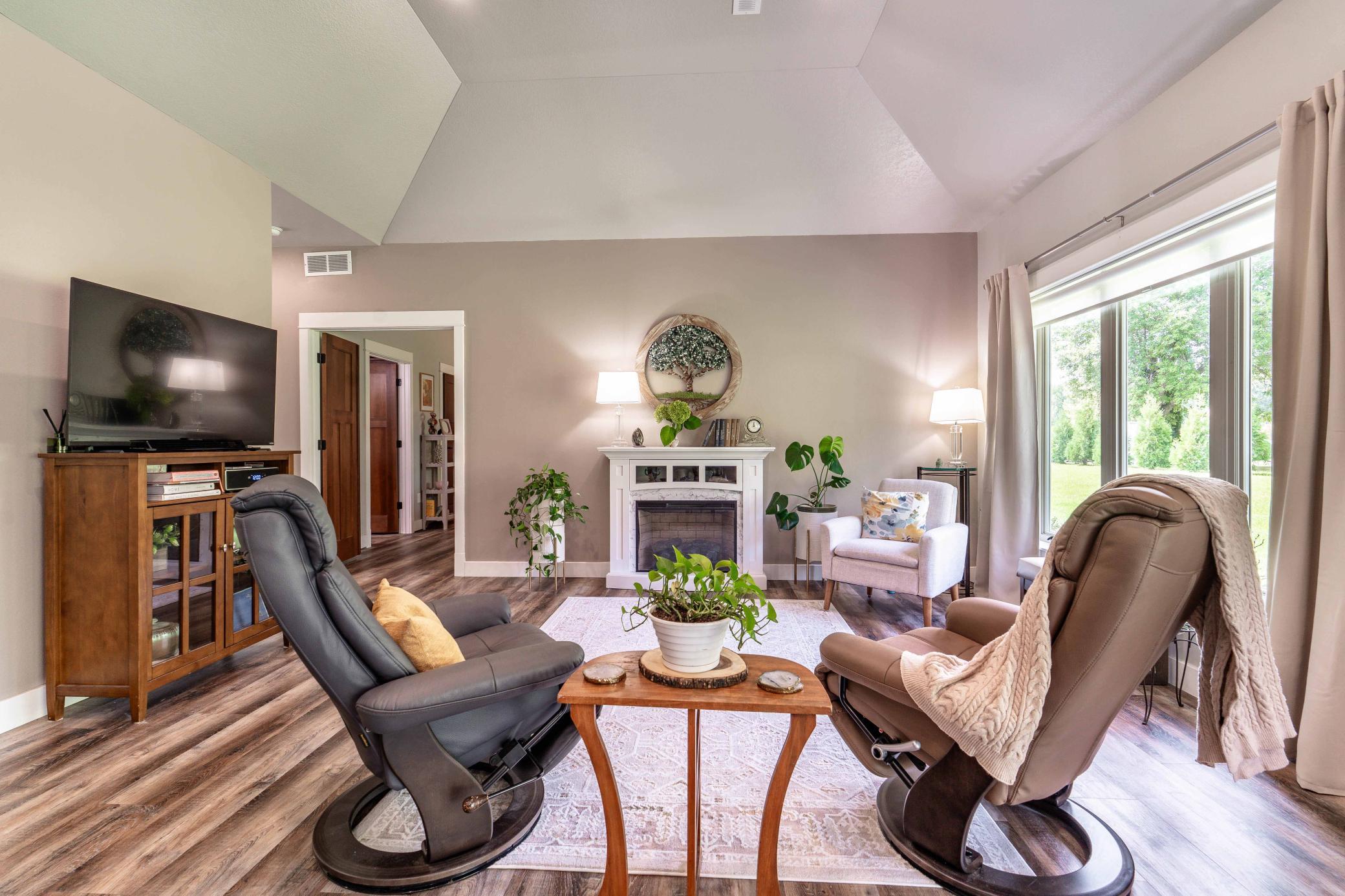 2021 townhouse for sale at 740 Oak Trail in Fergus Falls, MN — 2 bed, 2 bath (photo 10 of 55)