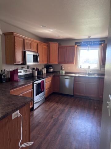 2015 single family home for sale at 565 Pelican River Road in Detroit Lakes, MN — 5 bed, 2 bath (photo 4 of 15)