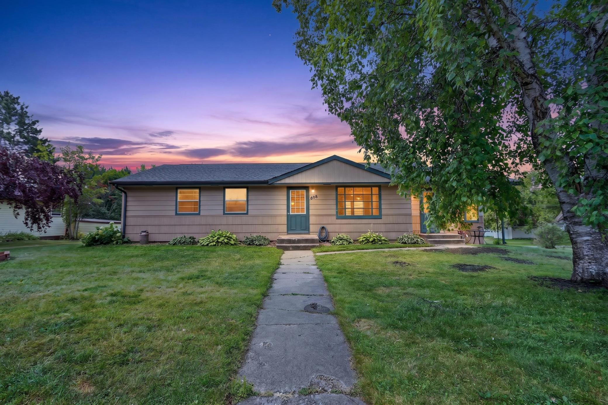 1956 single family home for sale at 408 Mitchell Street in Coleraine, MN — 3 bed, 3 bath