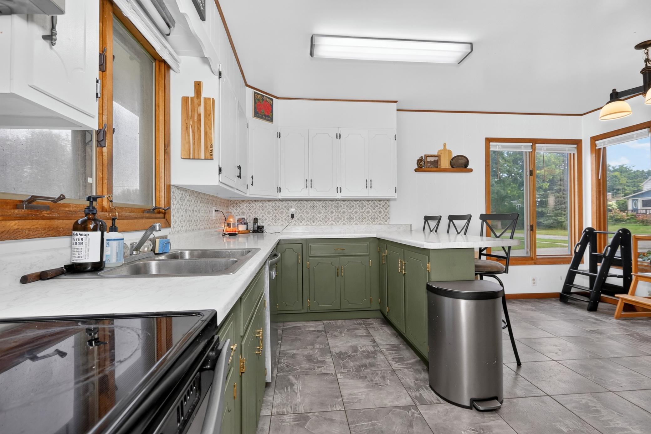 1956 single family home for sale at 408 Mitchell Street in Coleraine, MN — 3 bed, 3 bath (photo 12 of 45)