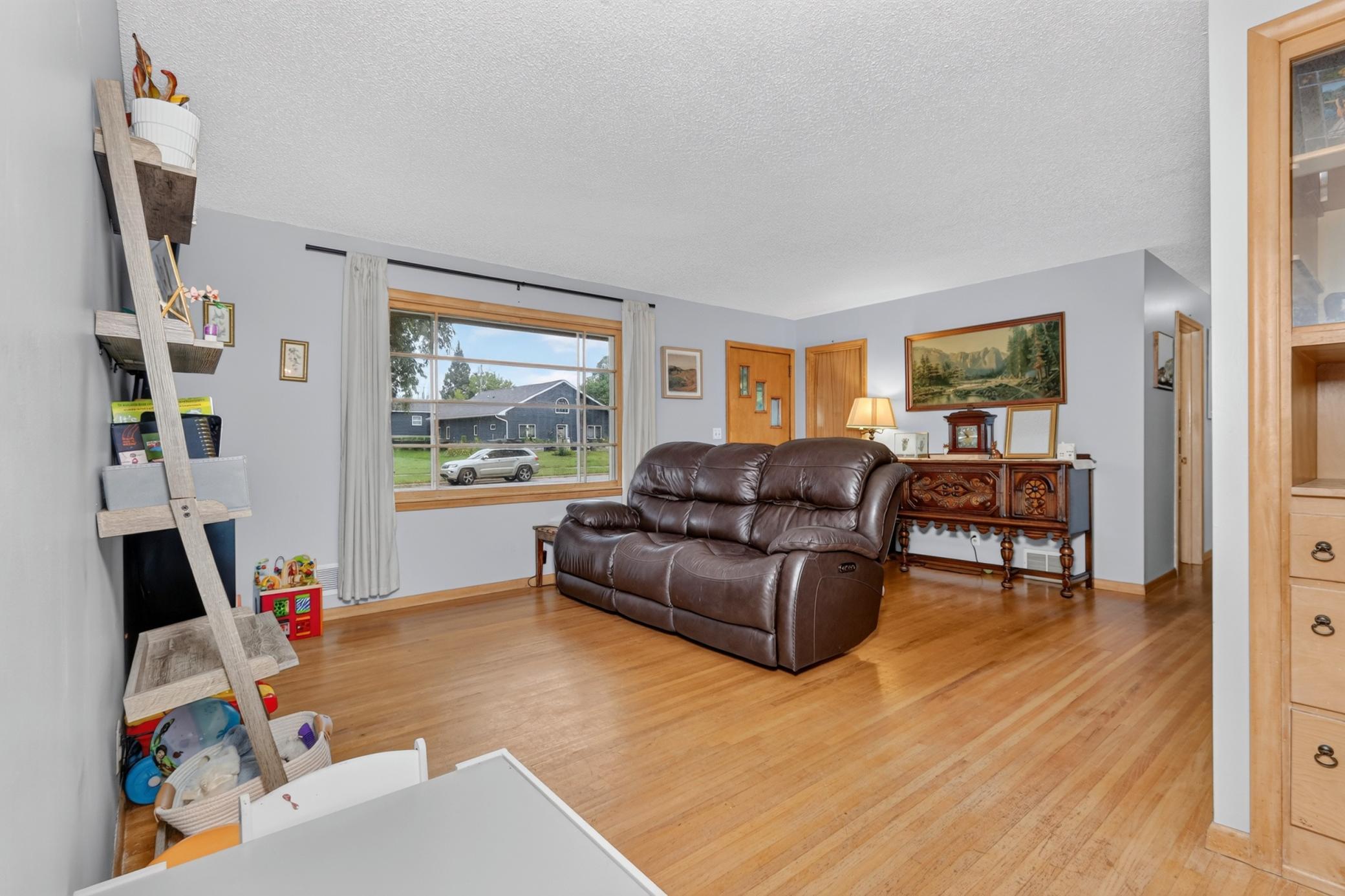 1956 single family home for sale at 408 Mitchell Street in Coleraine, MN — 3 bed, 3 bath (photo 16 of 45)