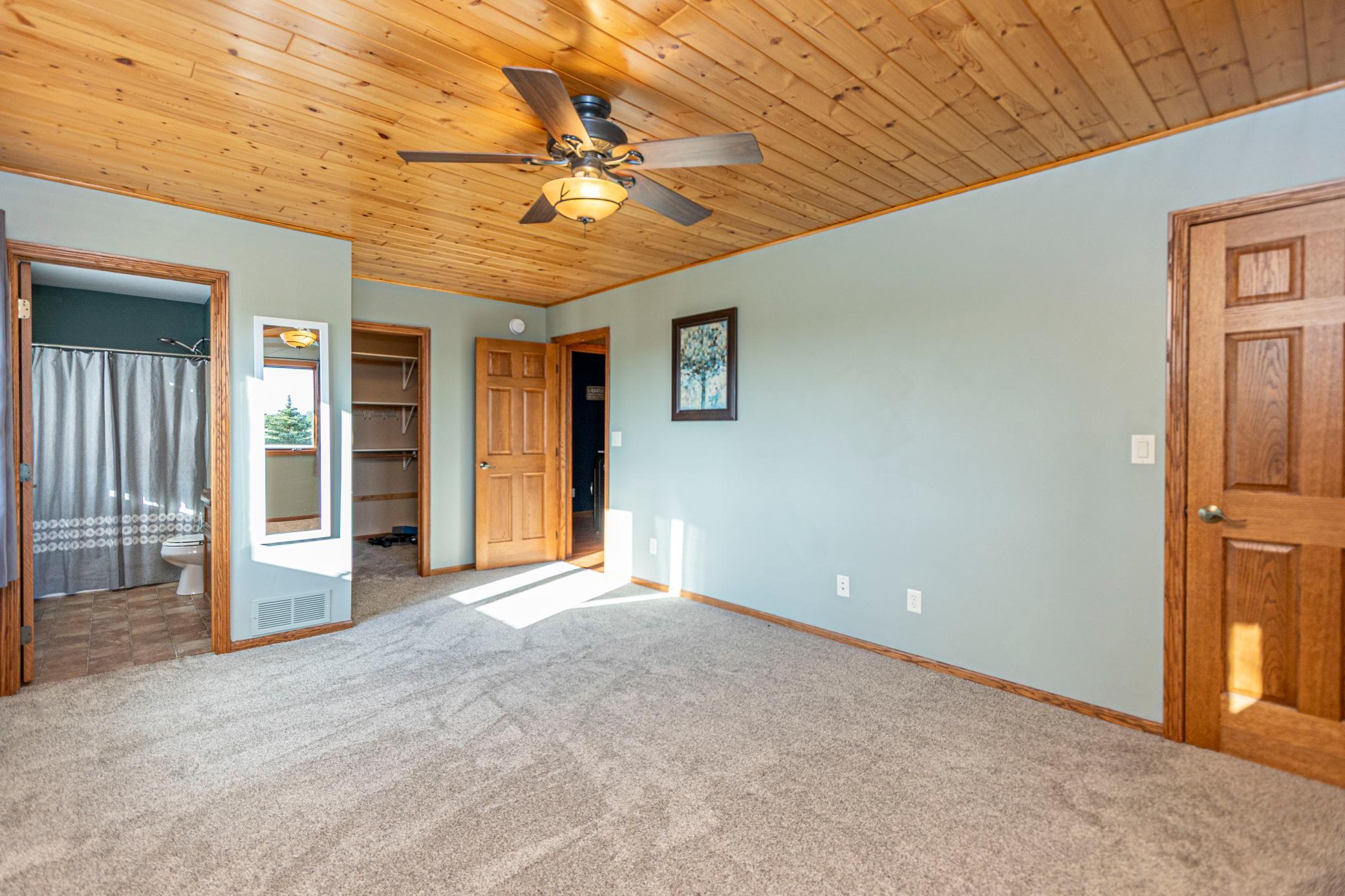 2004 single family home for sale at 4900 Bear Path Road SE in Alexandria, MN — 5 bed, 3 bath (photo 21 of 50)