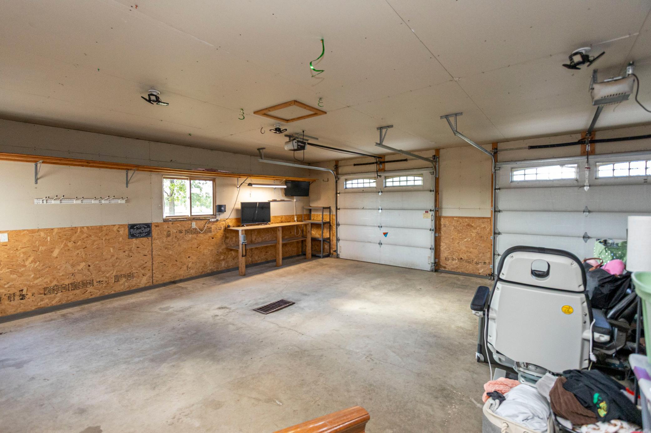 2004 single family home for sale at 4900 Bear Path Road SE in Alexandria, MN — 5 bed, 3 bath (photo 35 of 50)