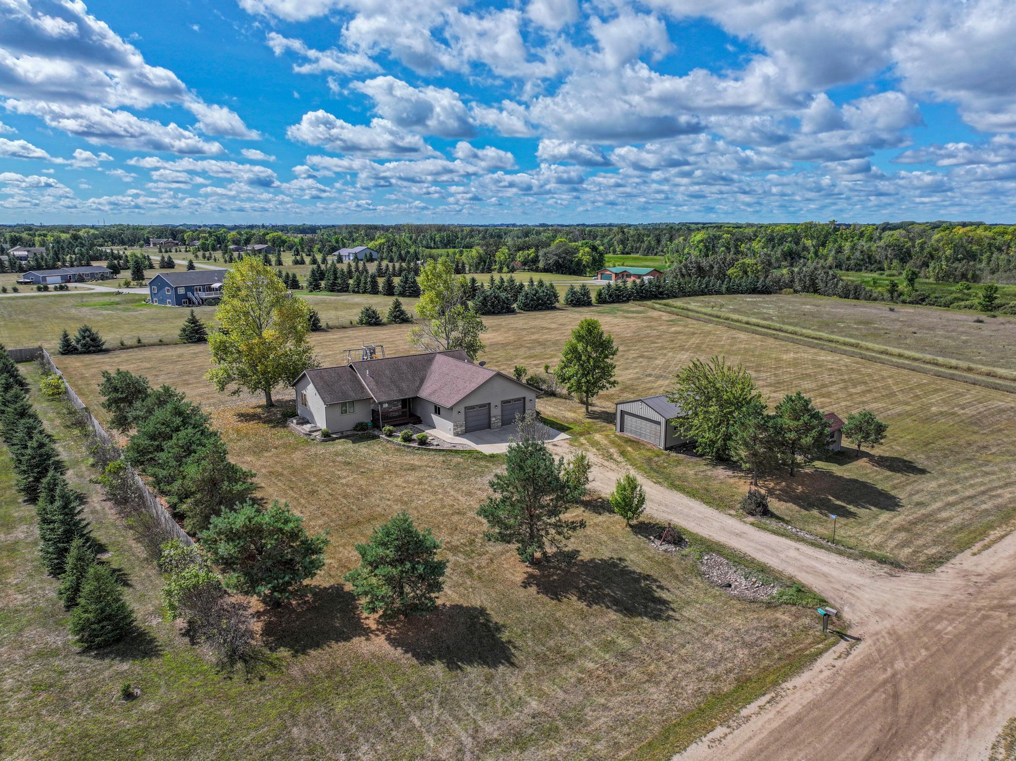 2004 single family home for sale at 4900 Bear Path Road SE in Alexandria, MN — 5 bed, 3 bath (photo 46 of 50)