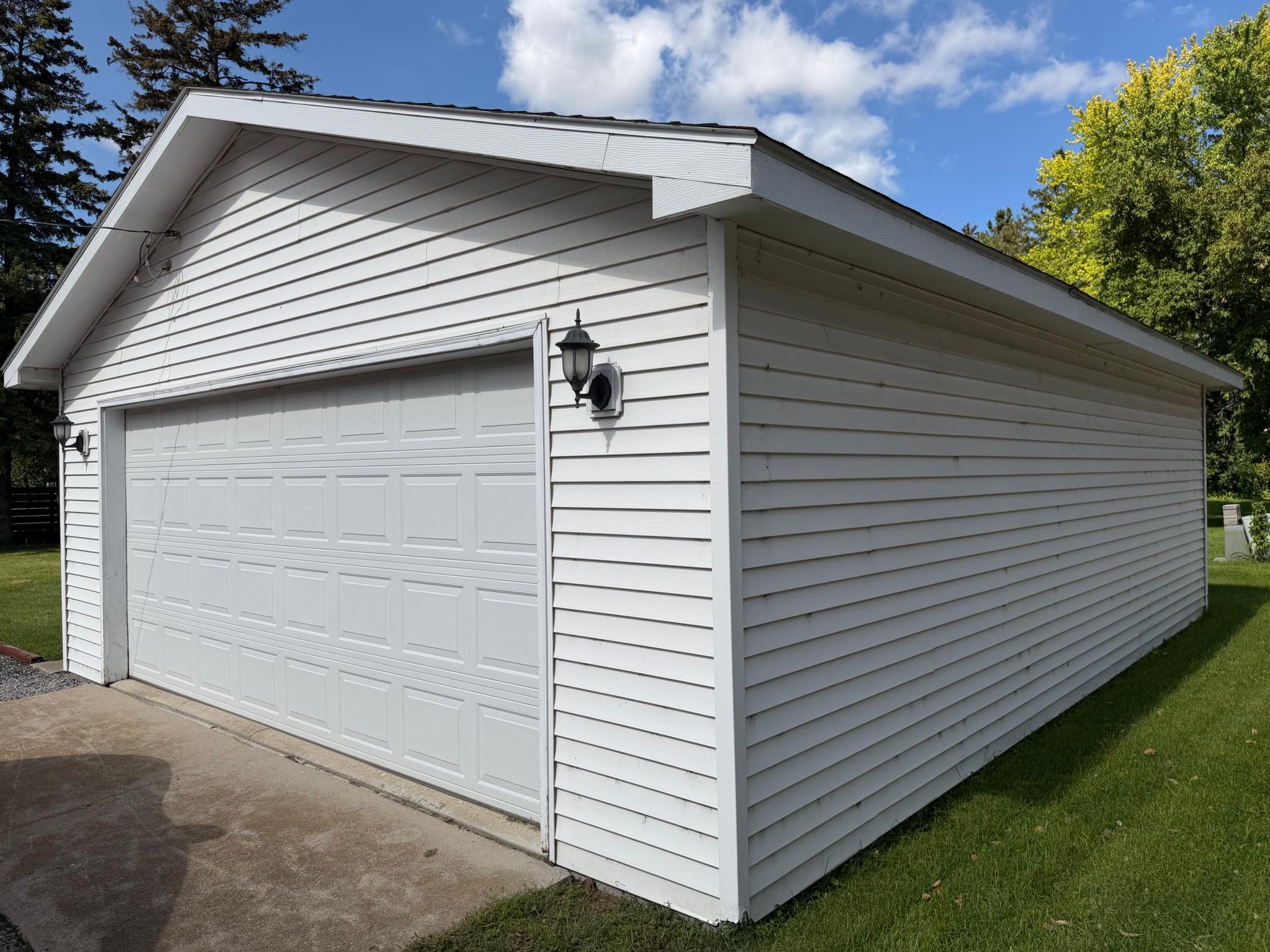 1918 single family home for sale at 501 Center Street E in Roseau, MN — 3 bed, 3 bath (photo 22 of 22)