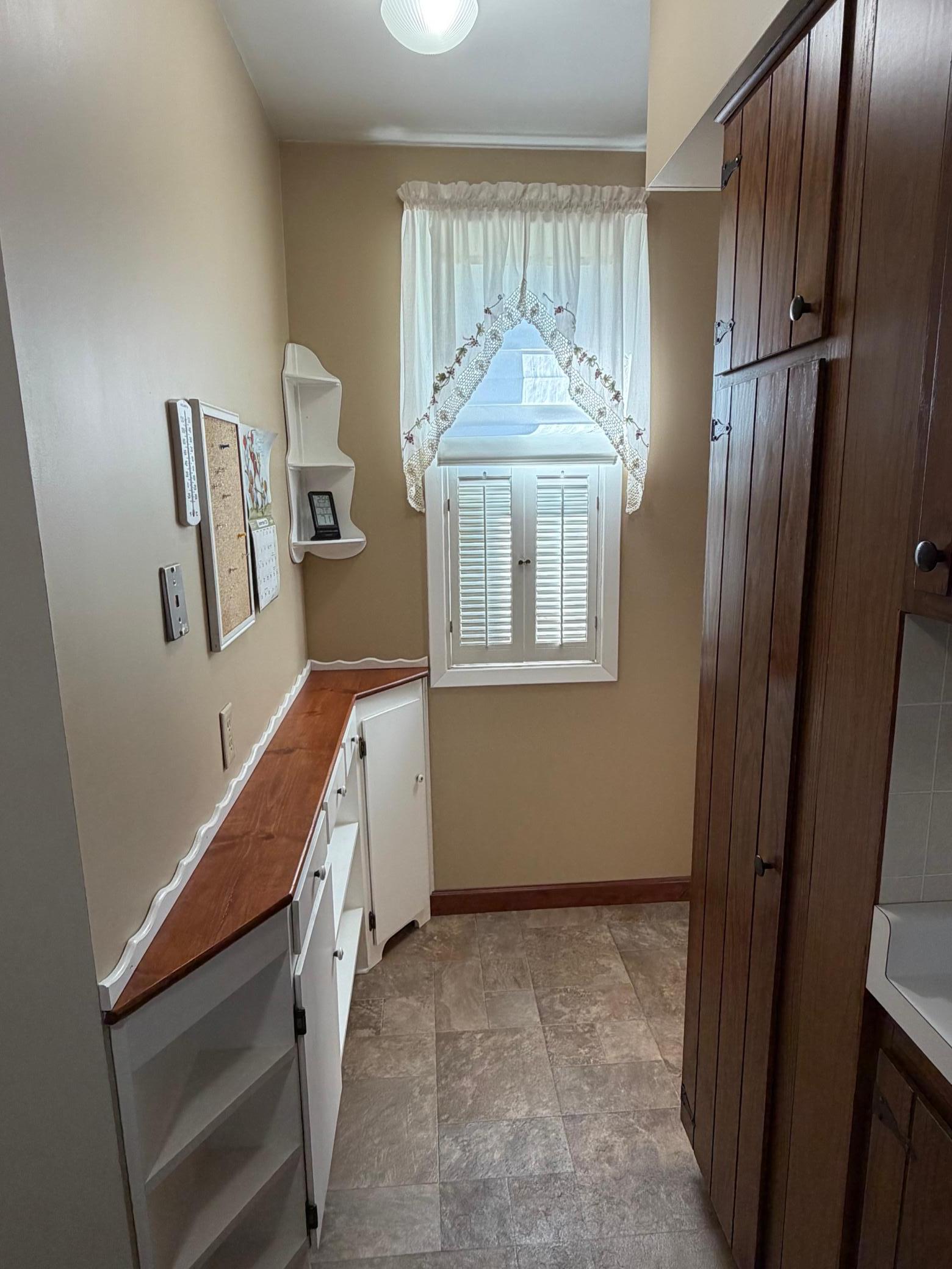 1918 single family home for sale at 501 Center Street E in Roseau, MN — 3 bed, 3 bath (photo 5 of 22)