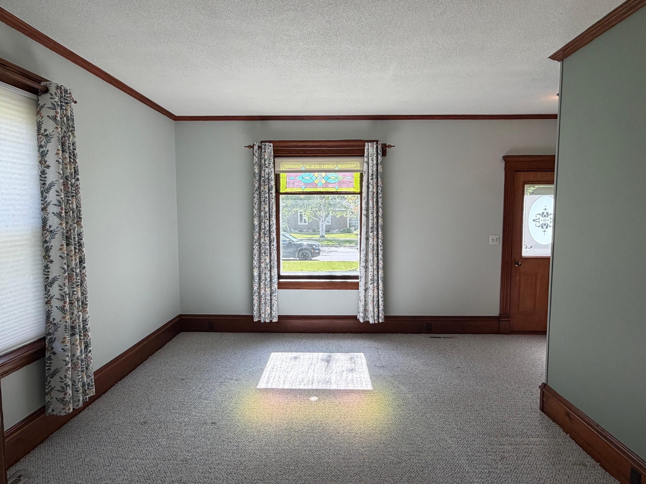 1918 single family home for sale at 501 Center Street E in Roseau, MN — 3 bed, 3 bath (photo 10 of 22)