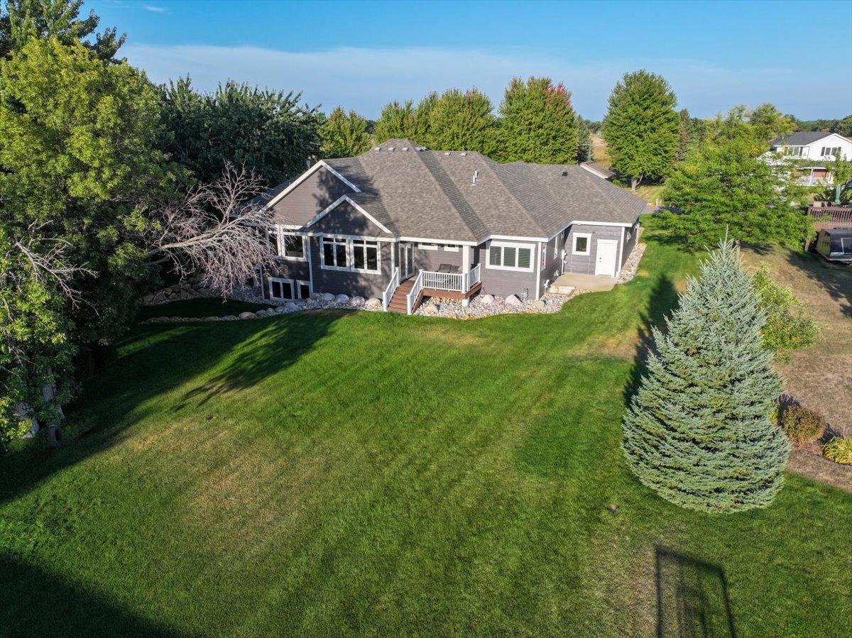 2013 single family home for sale at 1890 Ridgewood Drive NW in Alexandria, MN — 5 bed, 4 bath (photo 2 of 61)