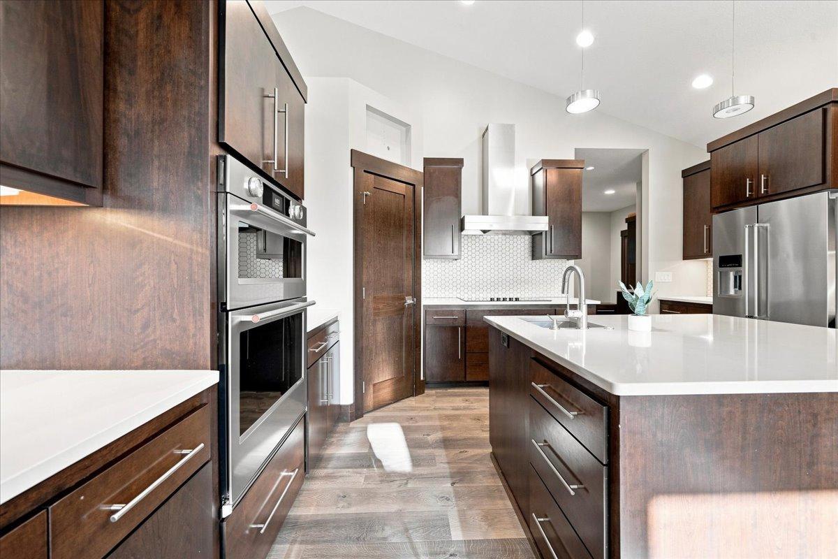 2013 single family home for sale at 1890 Ridgewood Drive NW in Alexandria, MN — 5 bed, 4 bath (photo 12 of 61)