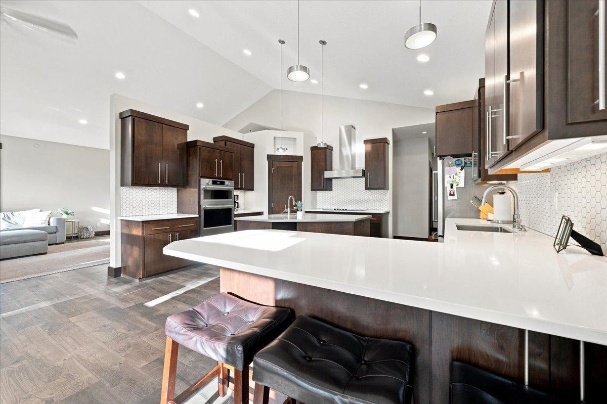 2013 single family home for sale at 1890 Ridgewood Drive NW in Alexandria, MN — 5 bed, 4 bath (photo 13 of 61)
