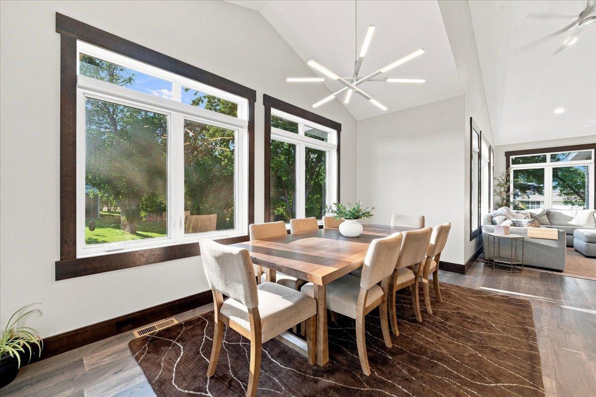 2013 single family home for sale at 1890 Ridgewood Drive NW in Alexandria, MN — 5 bed, 4 bath (photo 17 of 61)